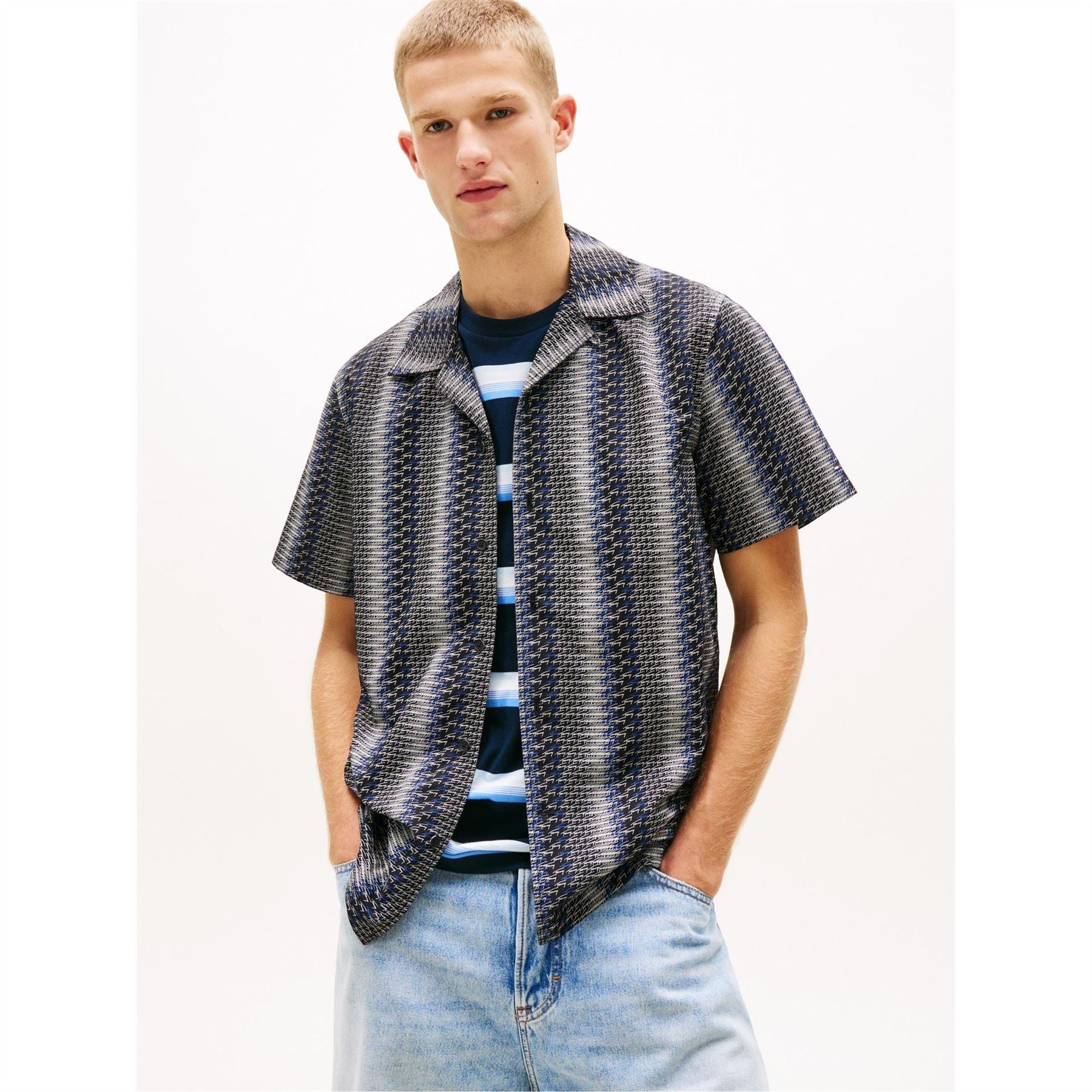 Tommy Jeans Patterned Short Sleeve Shirt