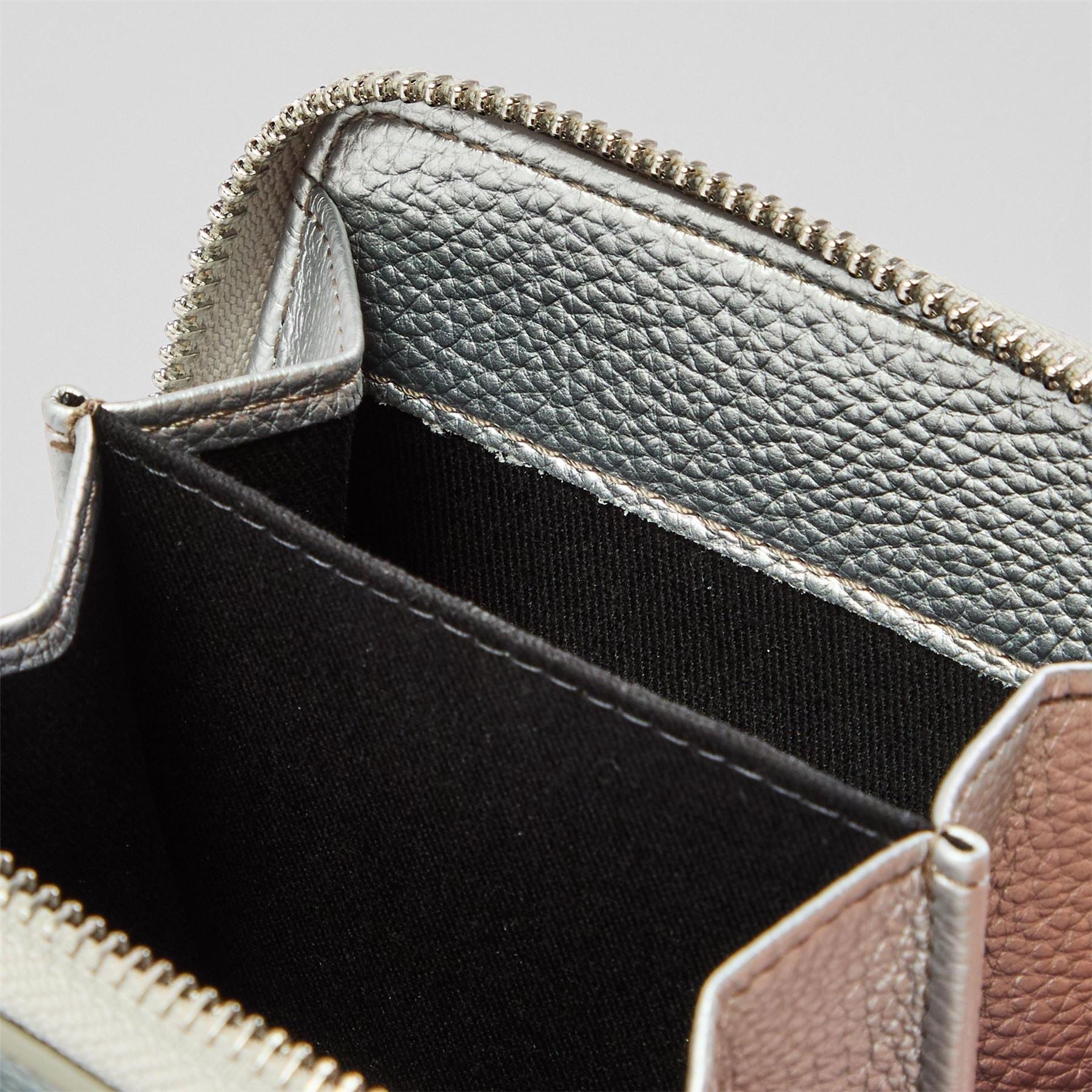 Vivienne Westwood Viv Zipped Billfold Wallet