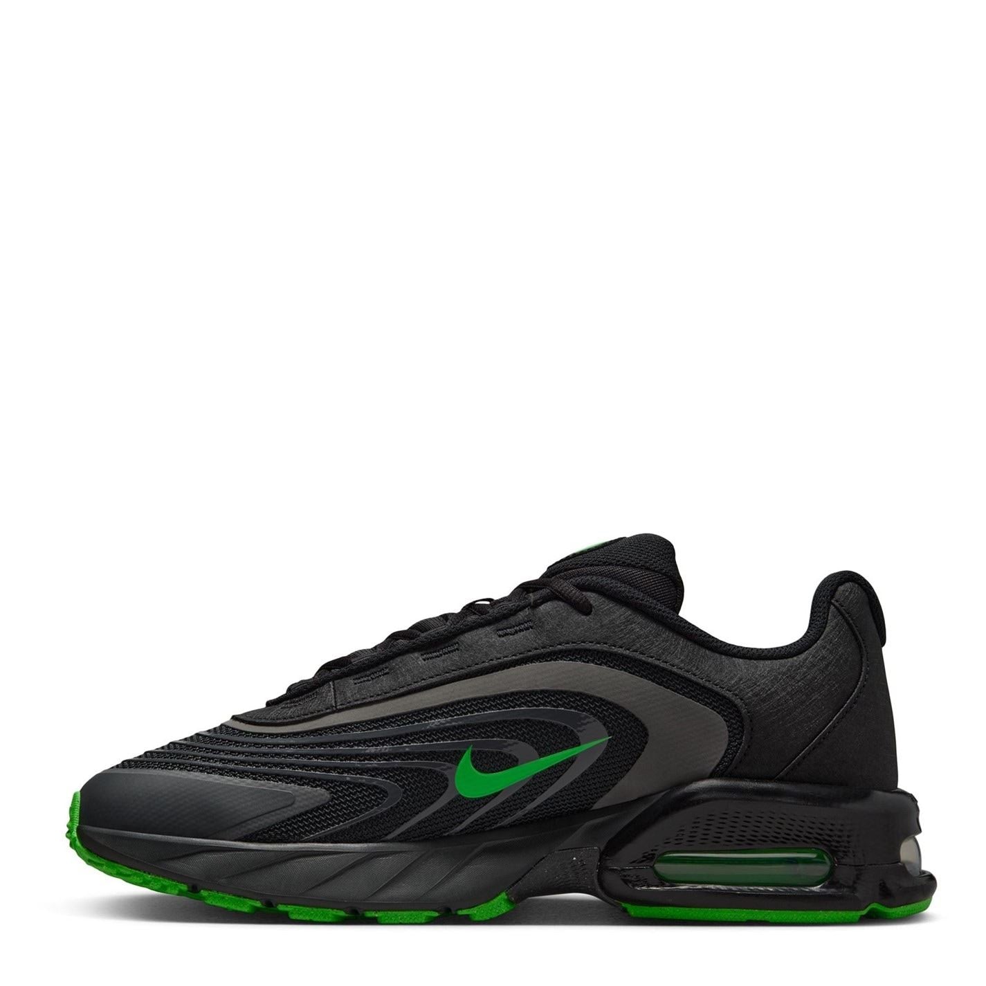 Nike Air Max Low Top Lace-Up Sneakers
