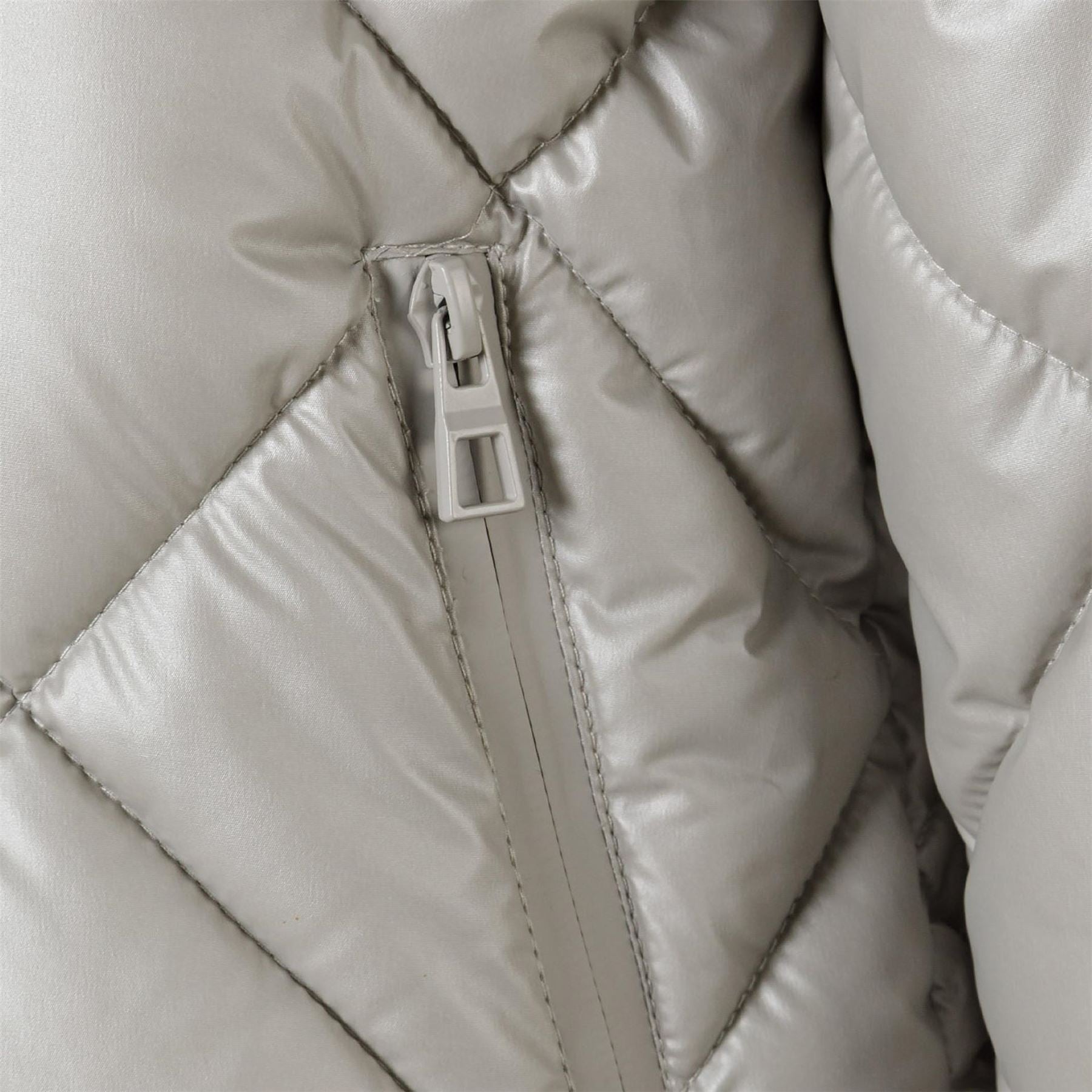 Minoti Girls Quilted Jacket With Hood And Zip Pockets Silver
