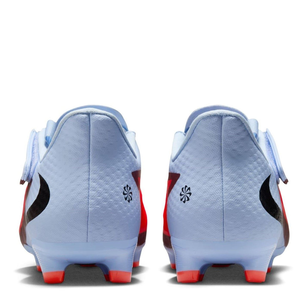 Nike Phantom 6 Low Academy Adults Firm Ground Football Boots