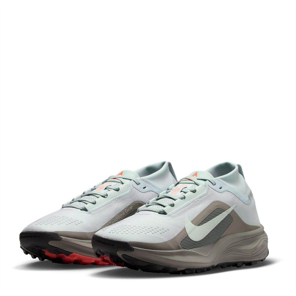 Nike ACG Peg Trail Gore-Tex Low Top Sneakers