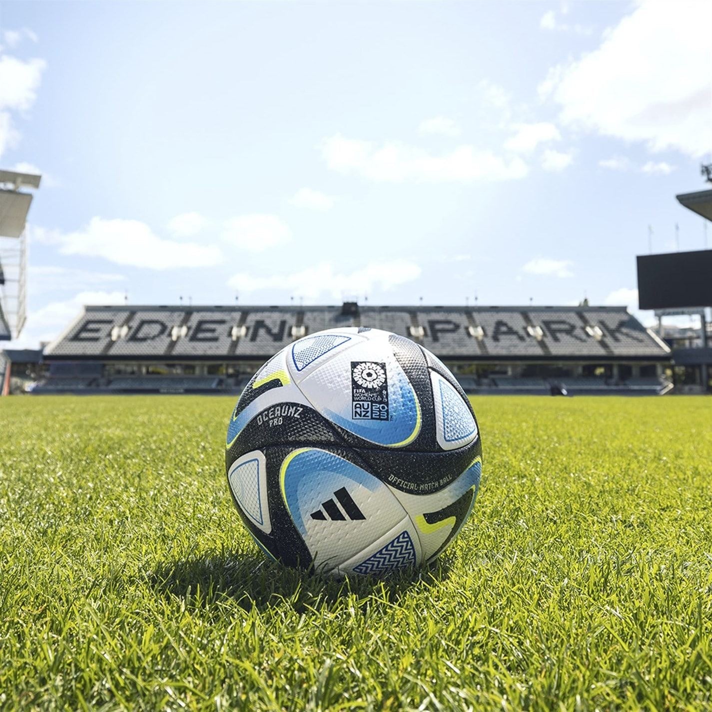 adidas Oceaunz Pro Football