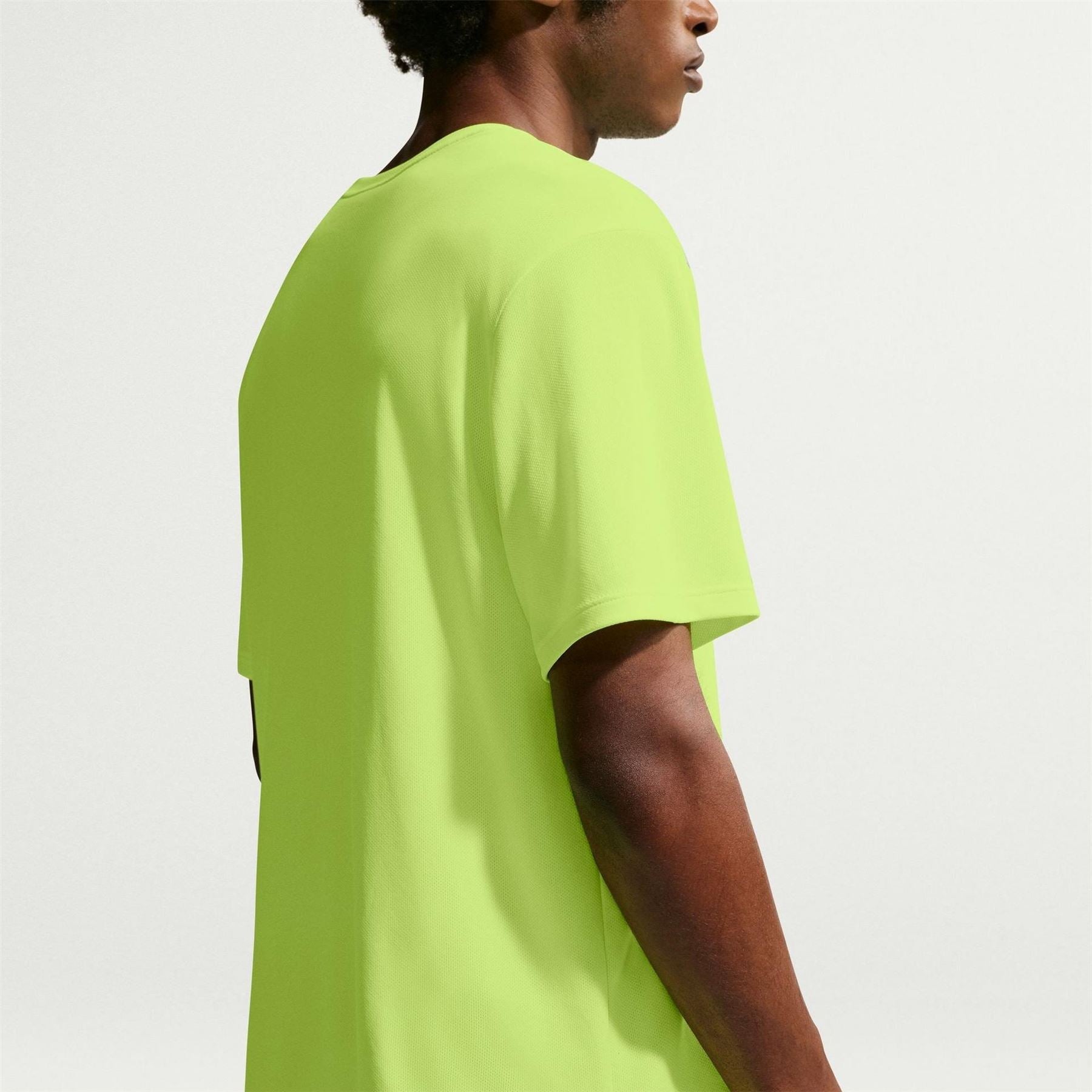 Nike Mens Drifit Miler Running Top