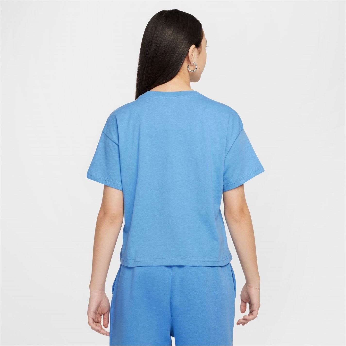Nike Sportswear Big Kids (girls) T-Shirt