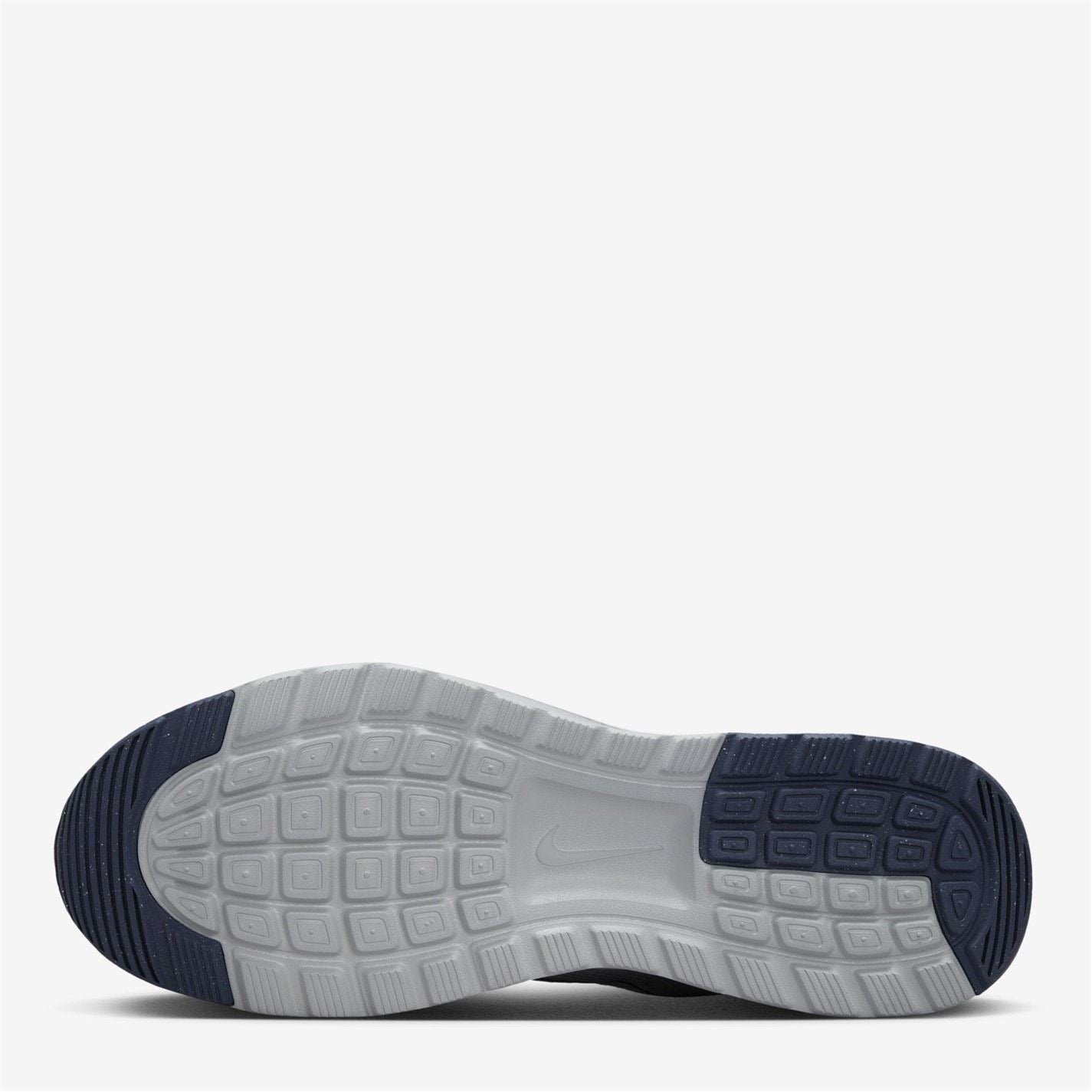 Nike Air Max Nuaxis Low Top Running Sneakers