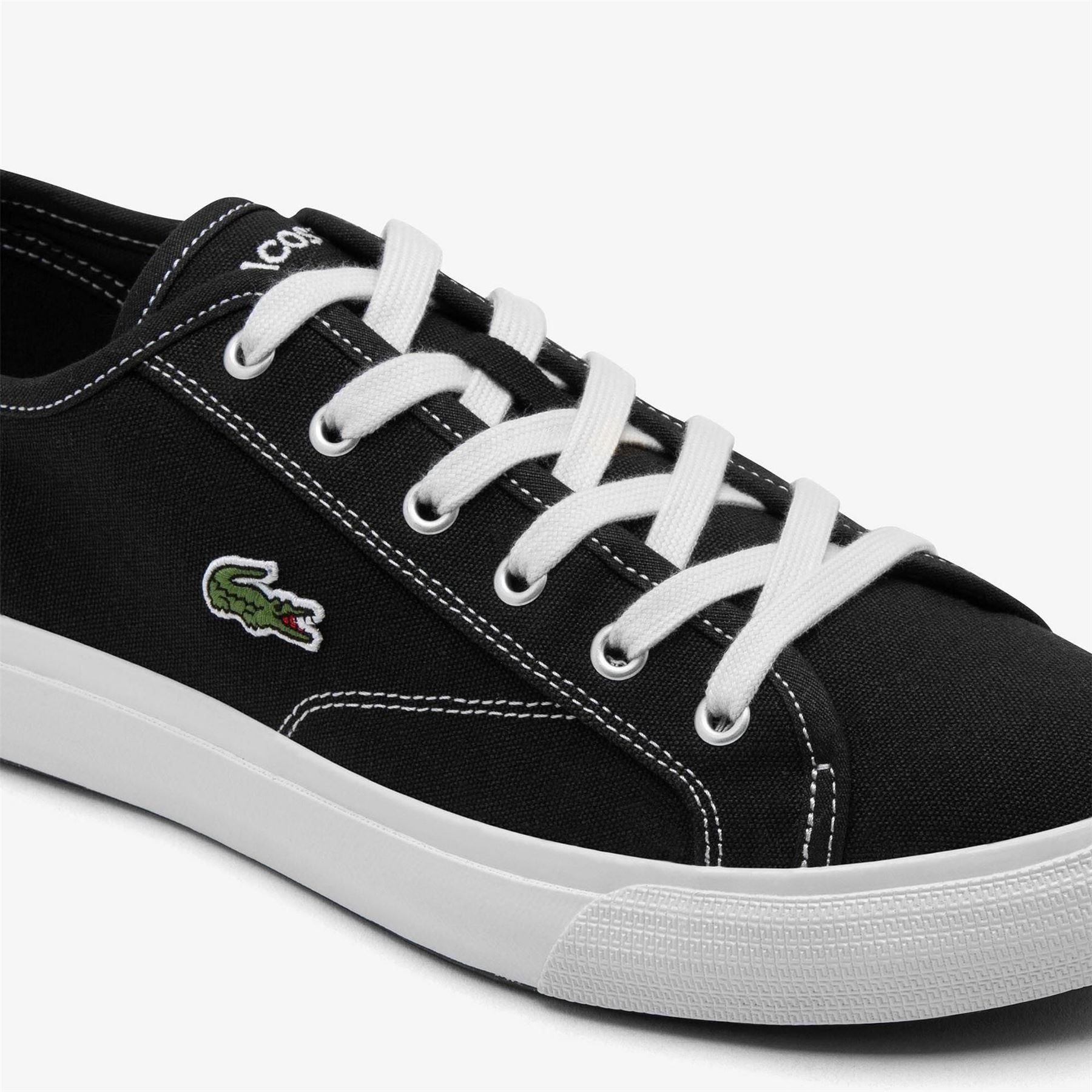 Lacoste Canvasas Low Trainers
