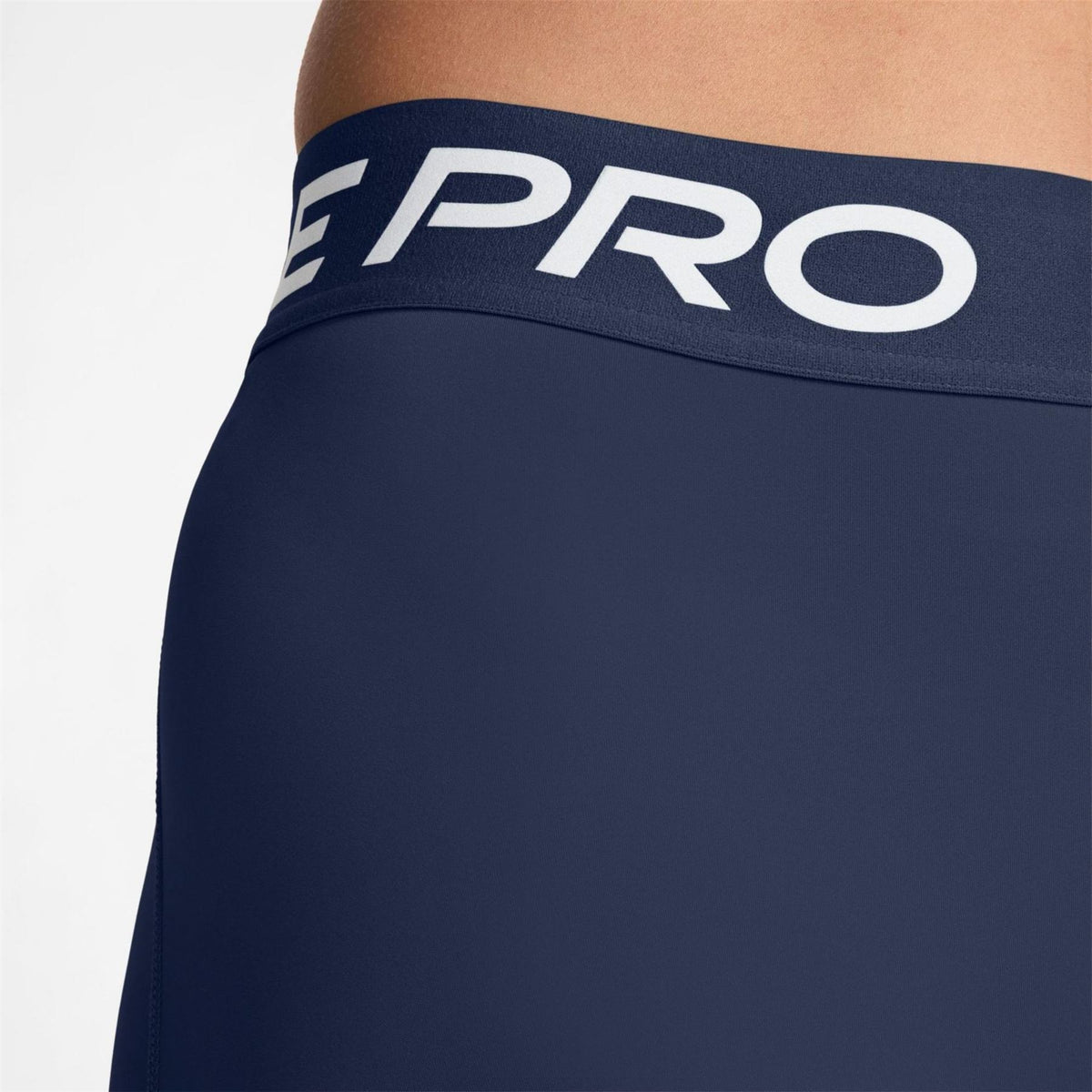 Nike Essential Solid Patterned Skinny Fit Leggings