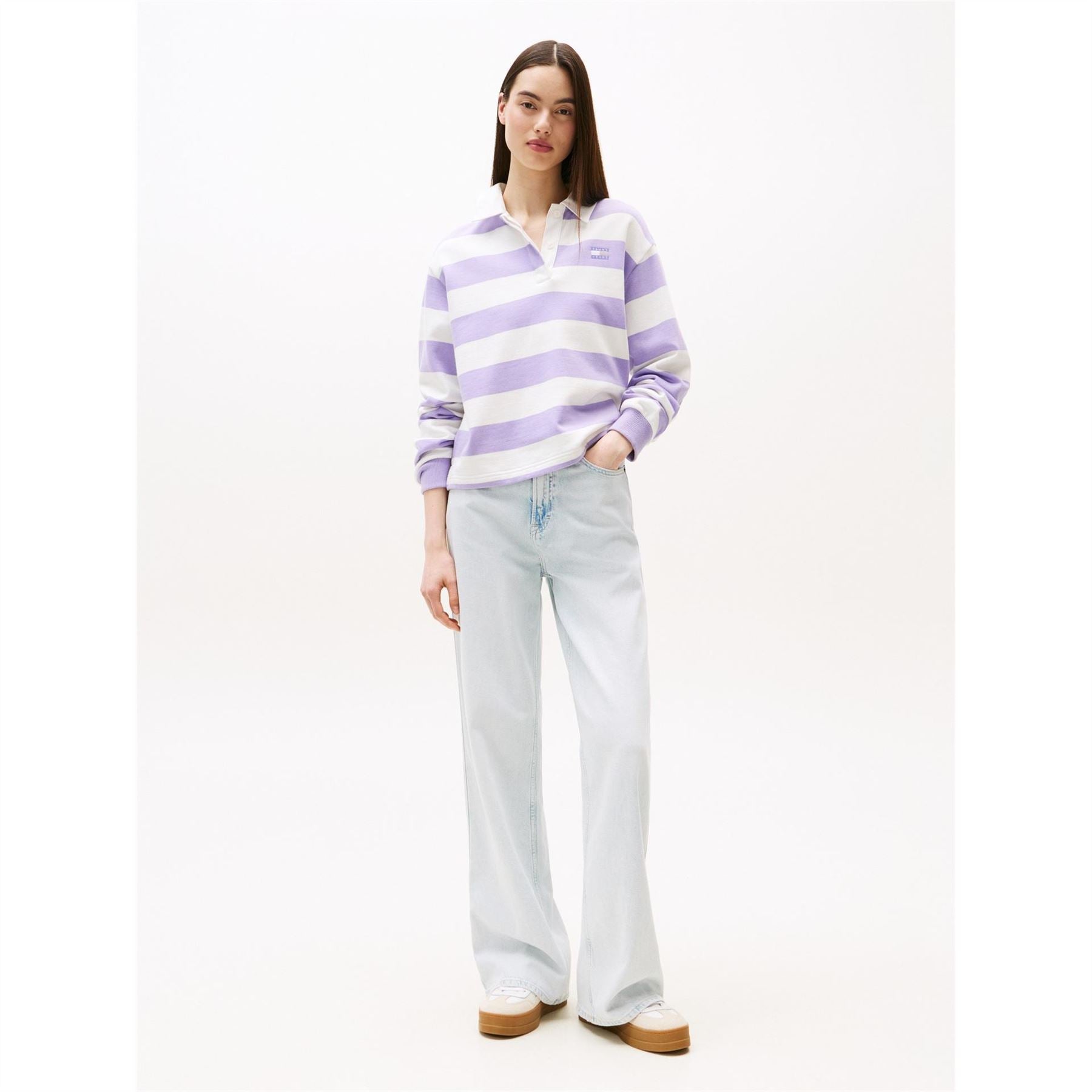 Tommy Jeans Badge Embroidered Cropped Long Sleeve Athletic Top