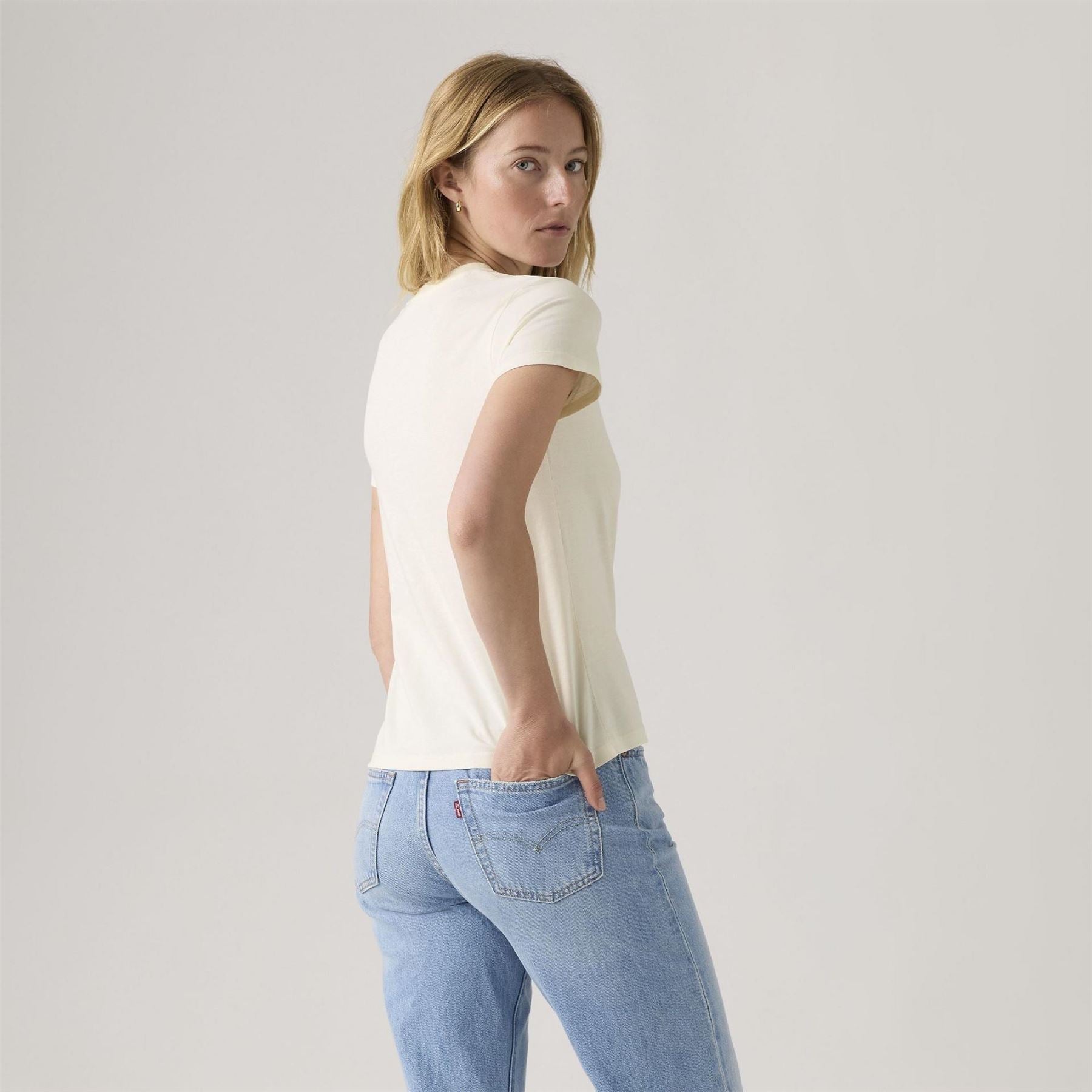 Levis The Perfect Tee Core Batwing T
