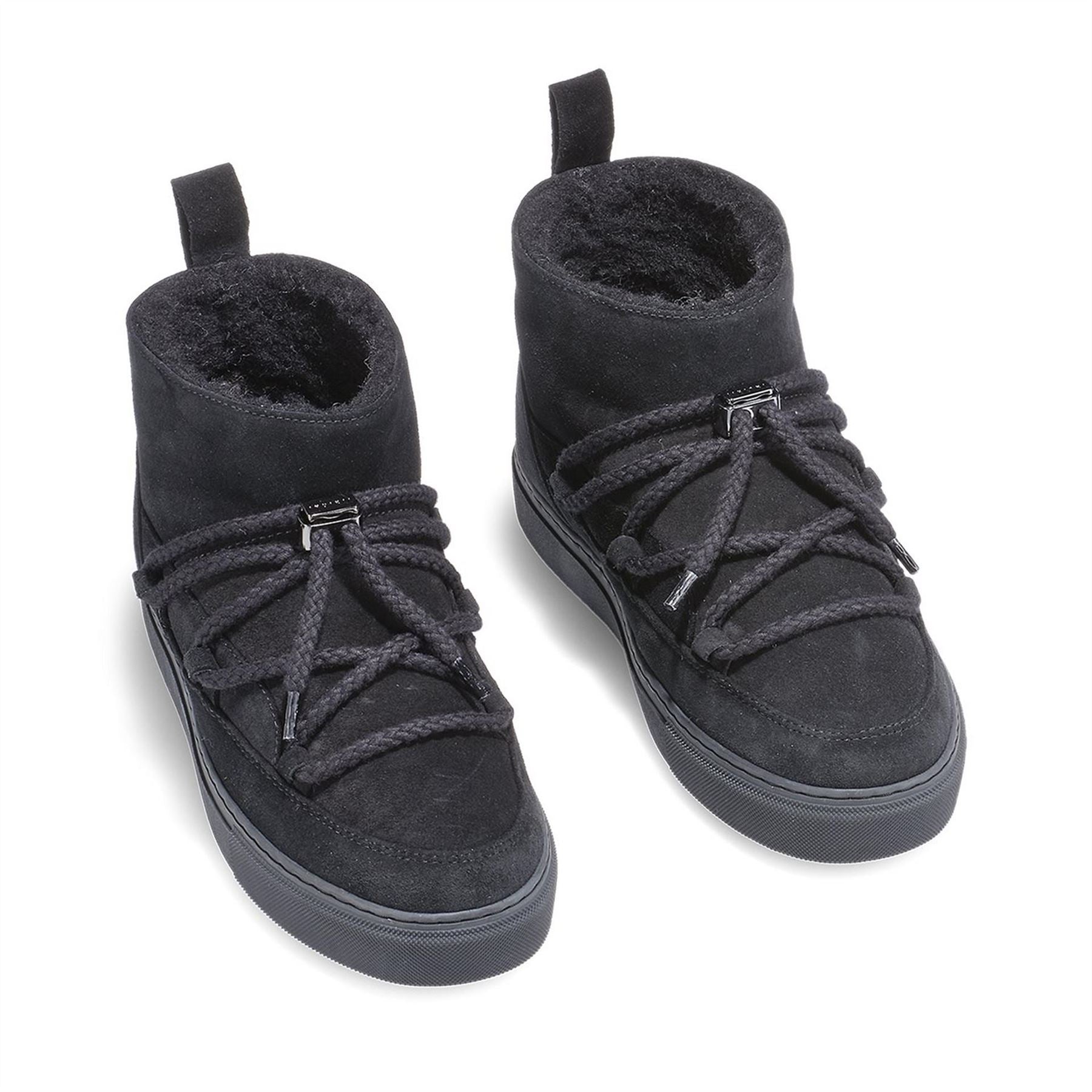 Inuikii Classic Snug Boots with Lace-Up Closure