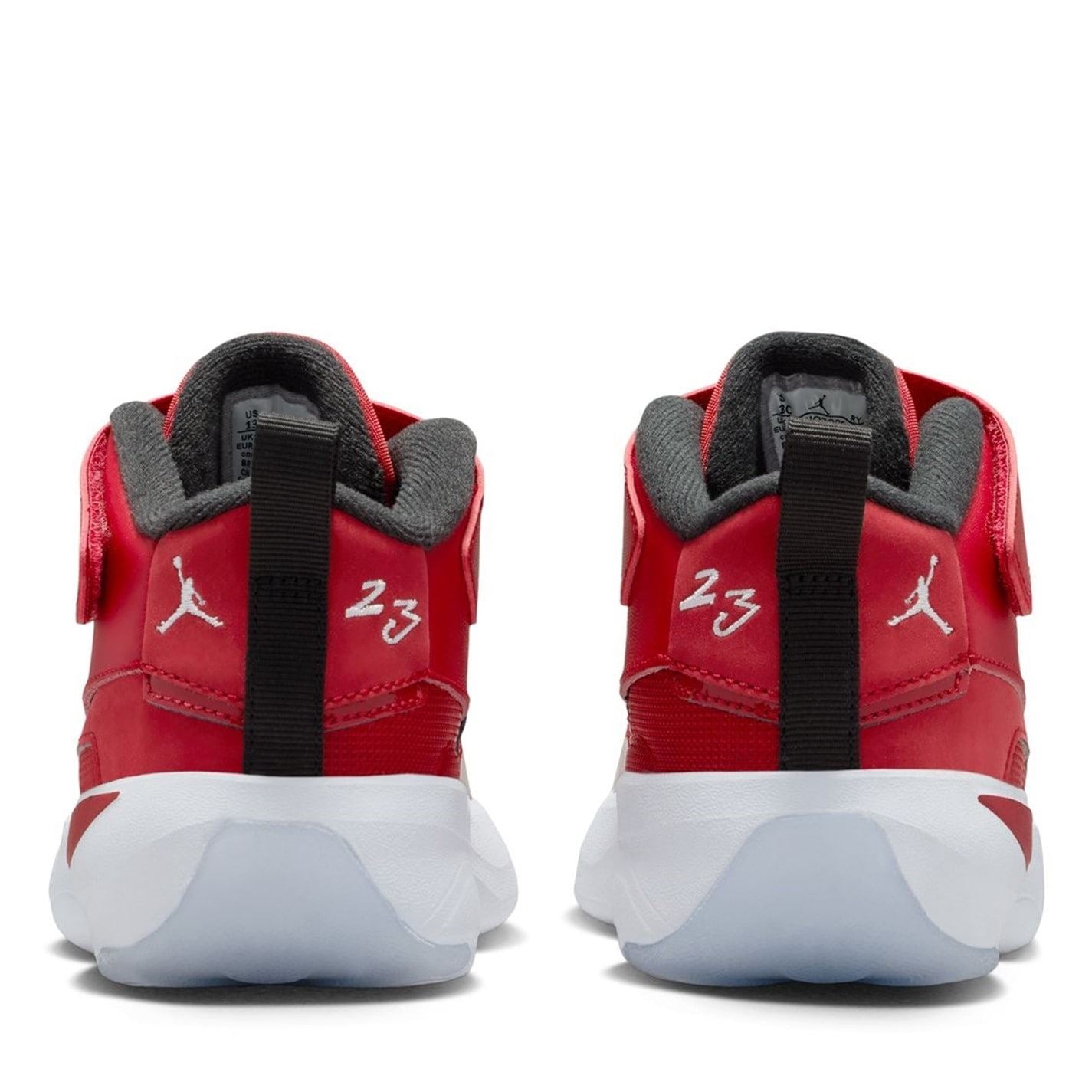 Air Jordan Max Aura Basketball Trainers