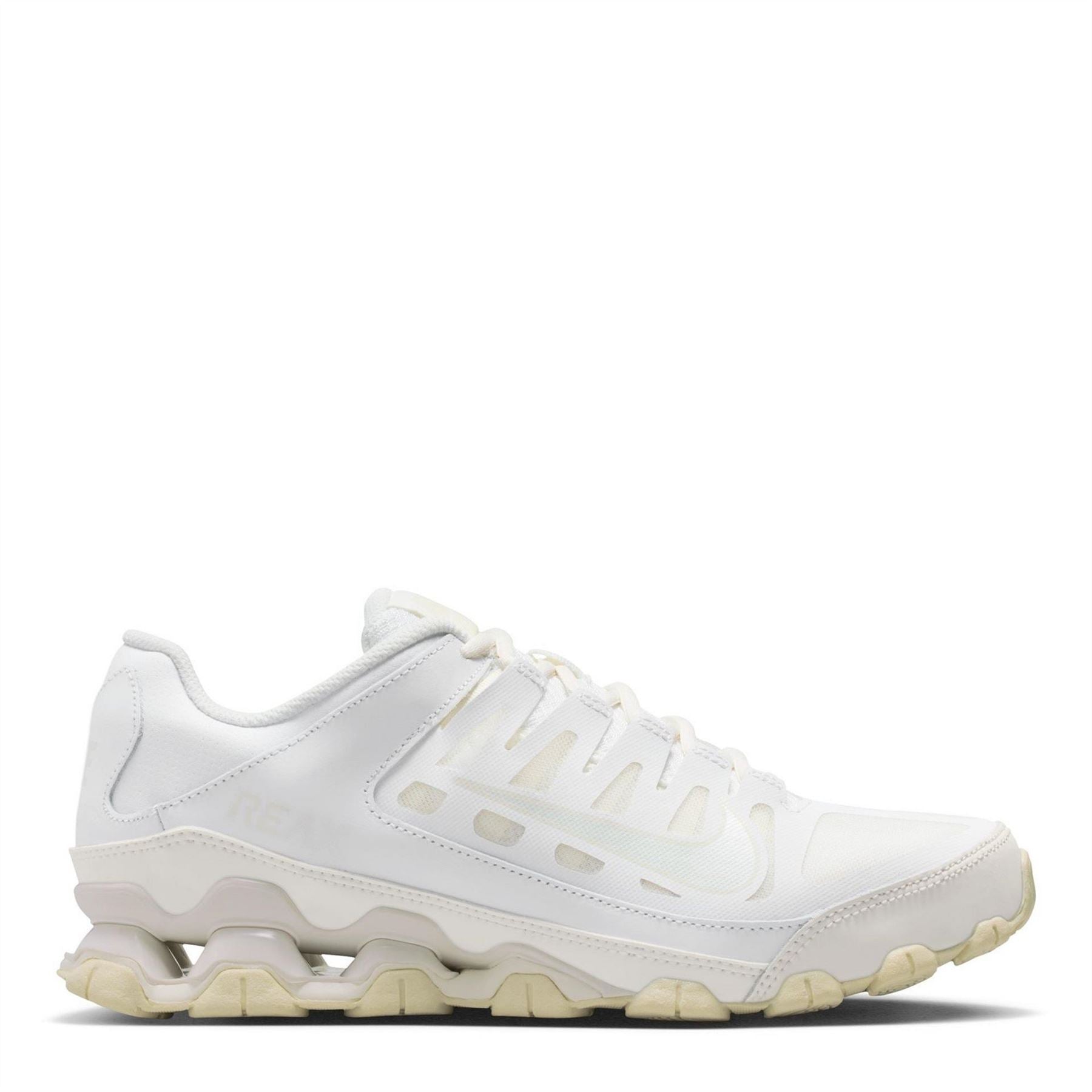 Nike Reax 8 TR Lace-Up Sneakers