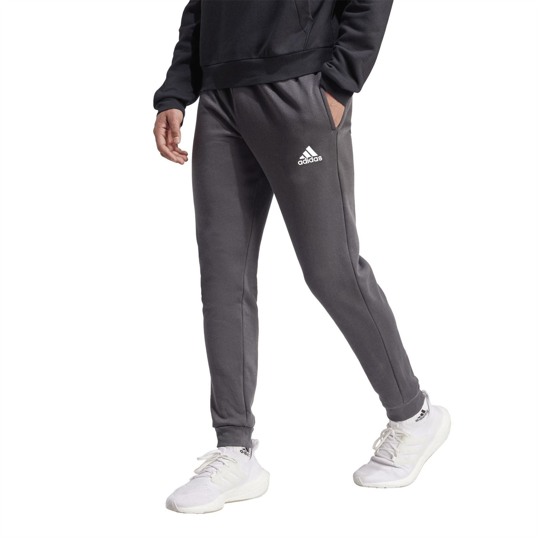 adidas Pull Over Hoodie