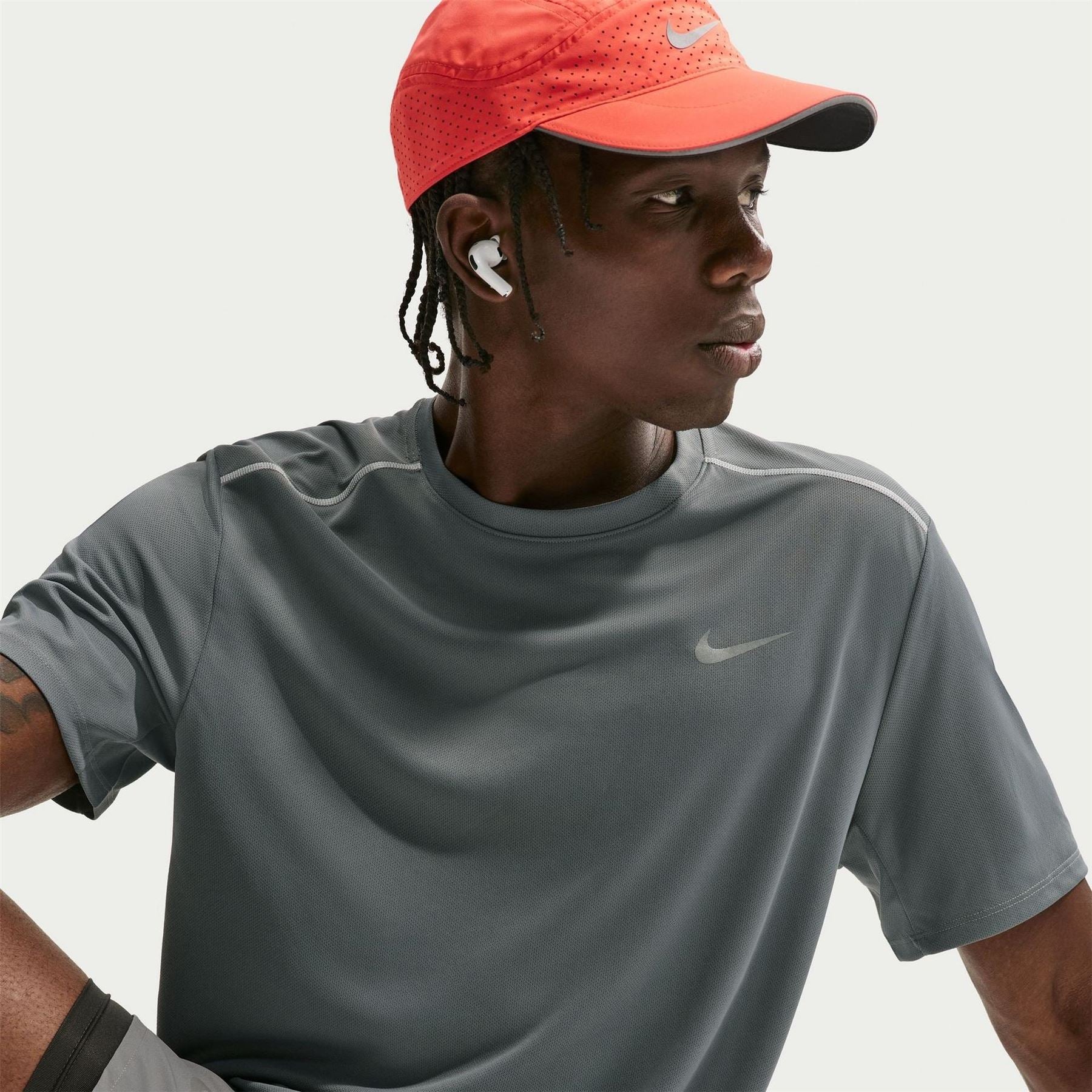 Nike Mens Drifit Miler Running Top