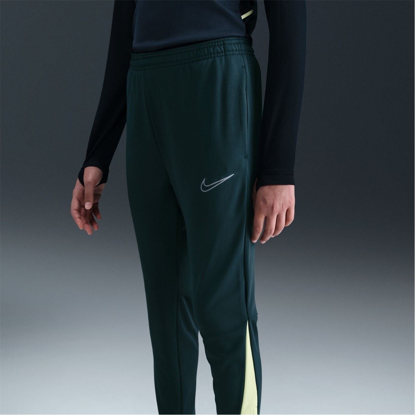 Nike Acad Solid Patterned Slim Track Pants