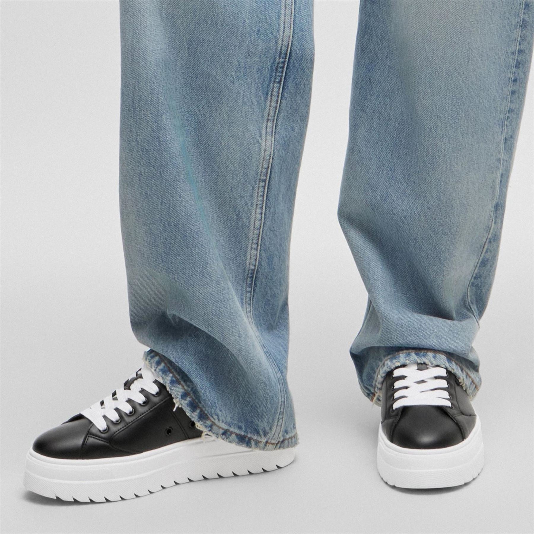 Hugo Lyssa Platform Trainers