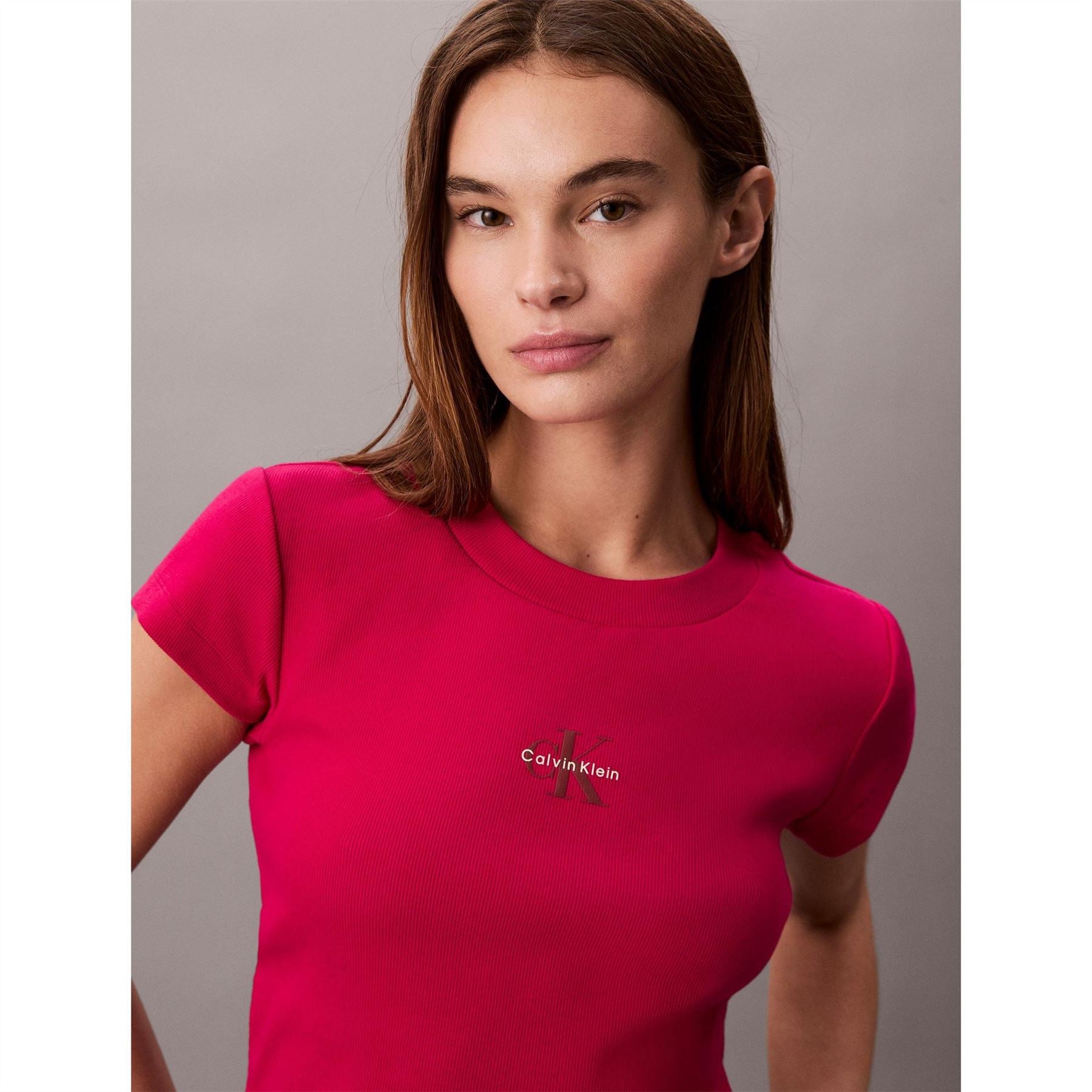 Calvin Klein Jeans Baby Slim Fit Cropped Crew Neck T-Shirt