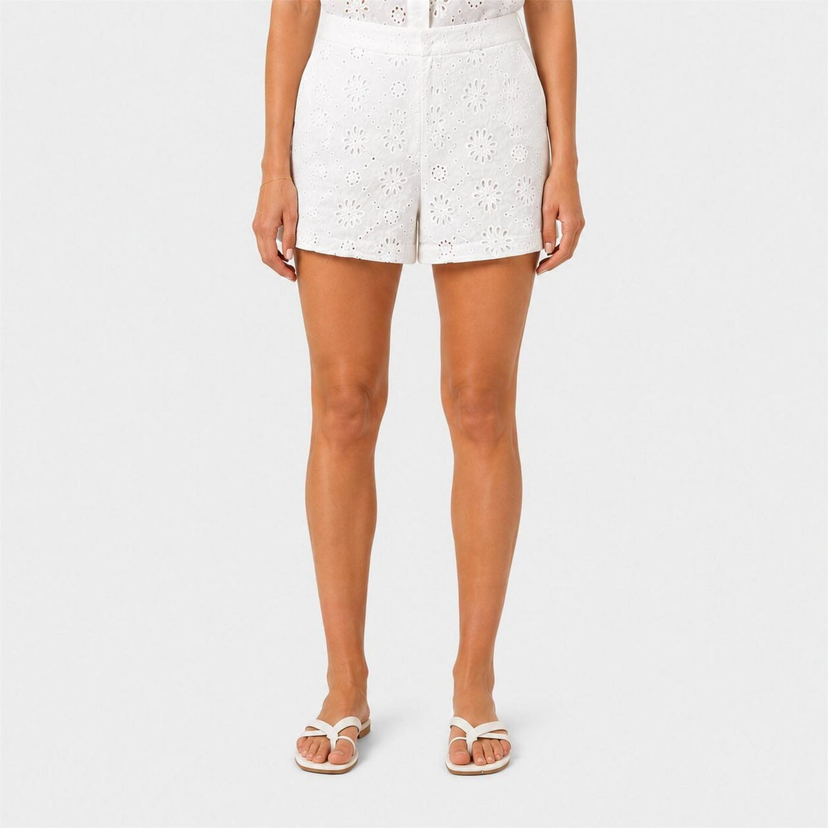 I Saw It First Woven Broderie Shorts