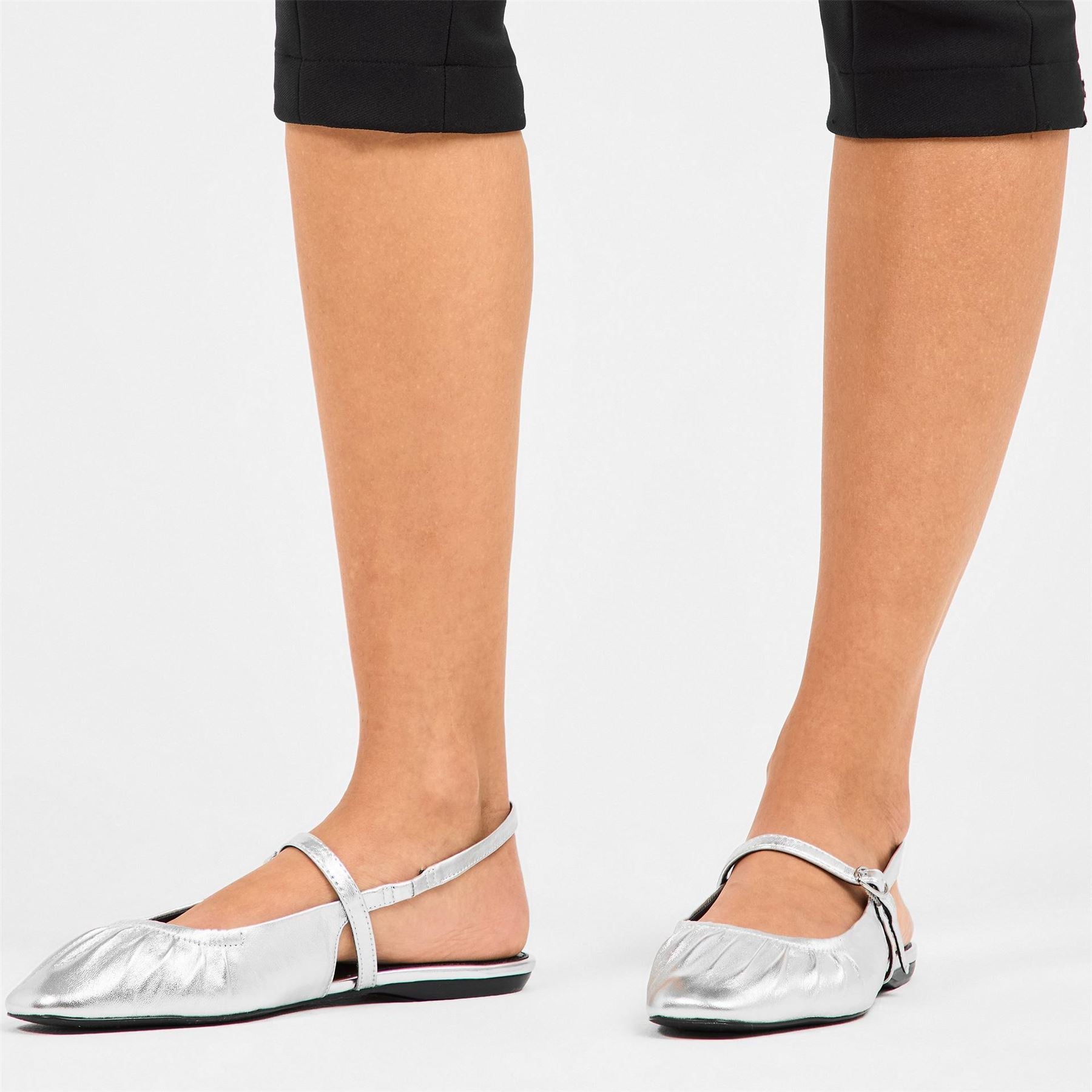 Steve Madden Garson Flat Leather Sandals