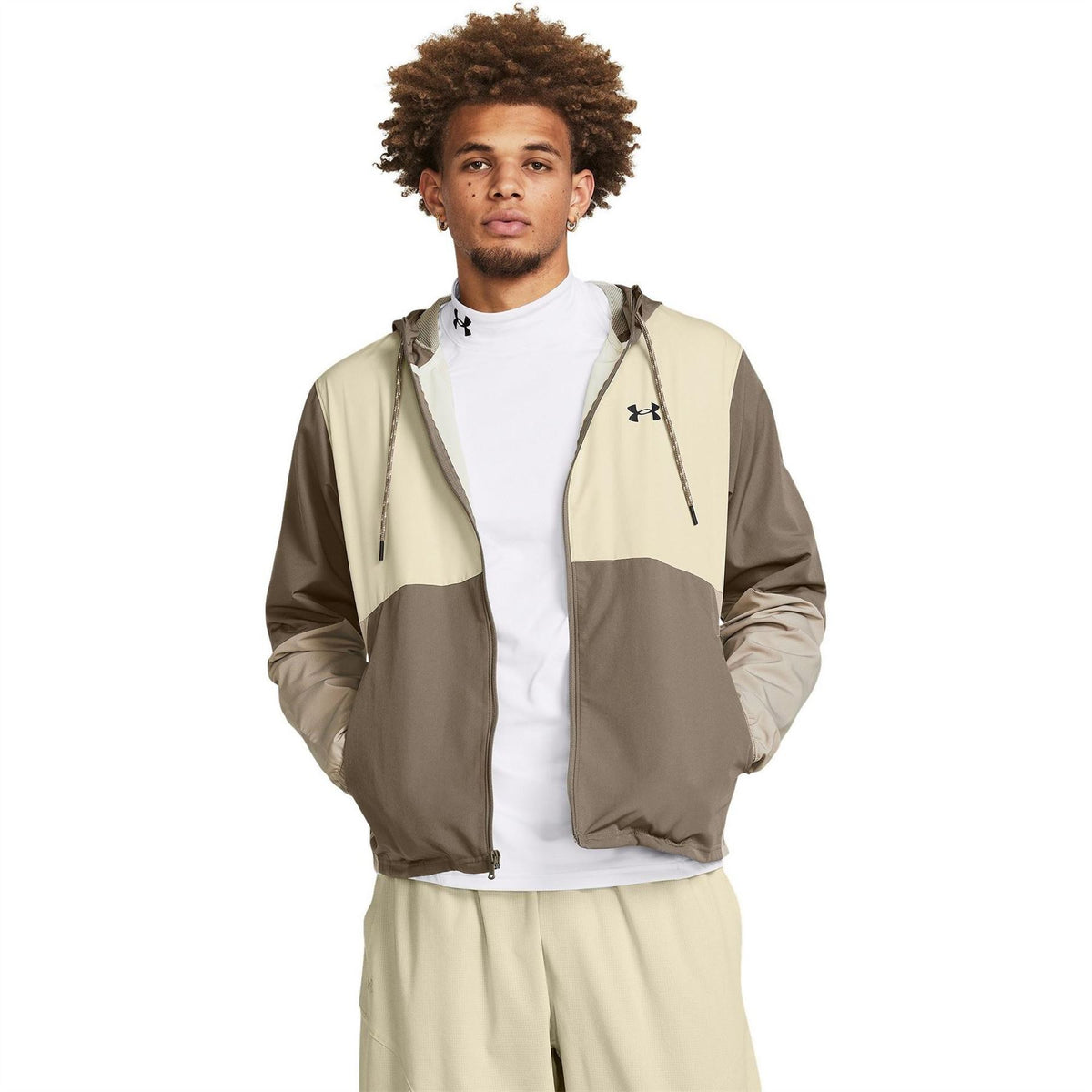 Under Armour  Legacy Lightweight Windproof Windbreaker