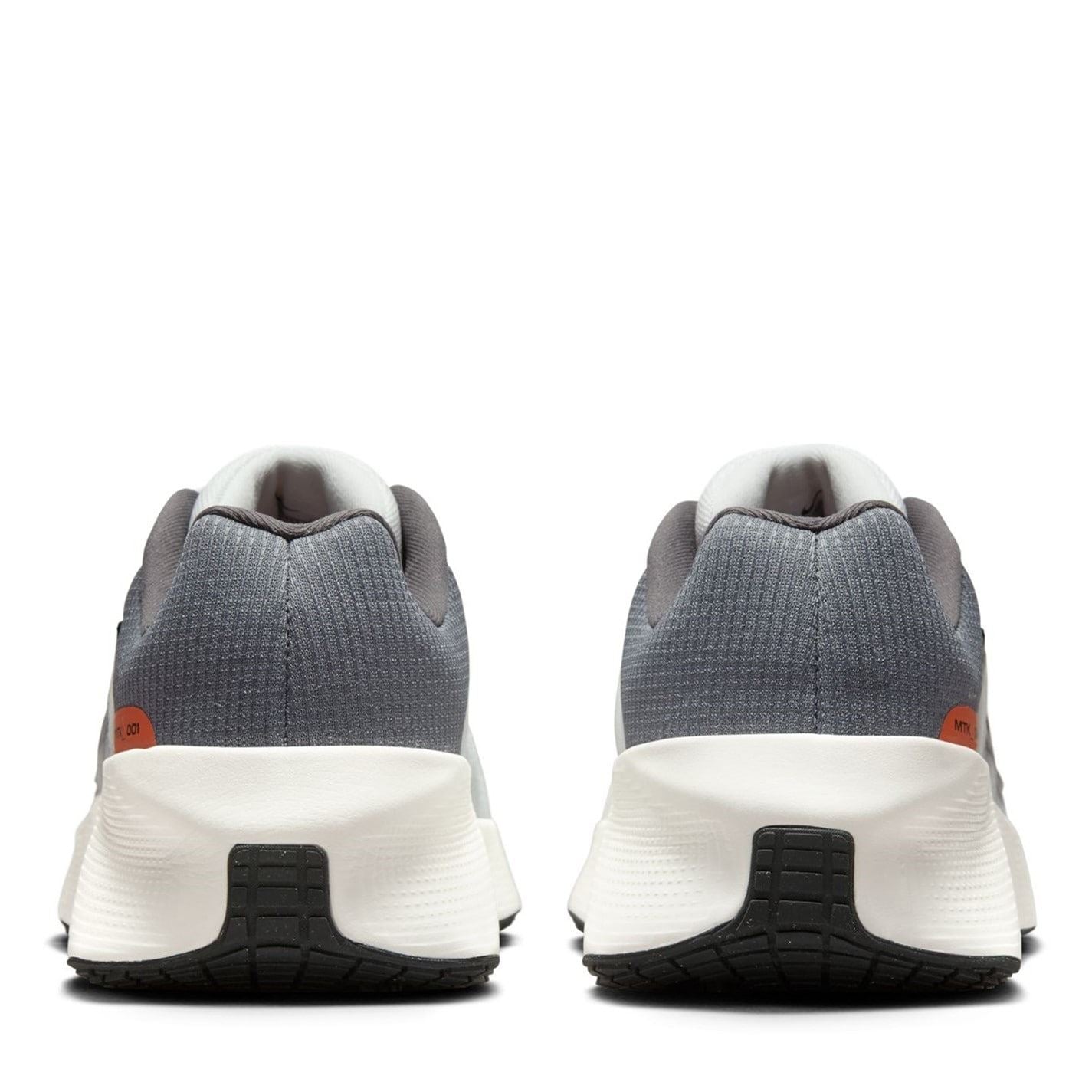 Nike Metro Tek Lace Up Low Top Sneakers