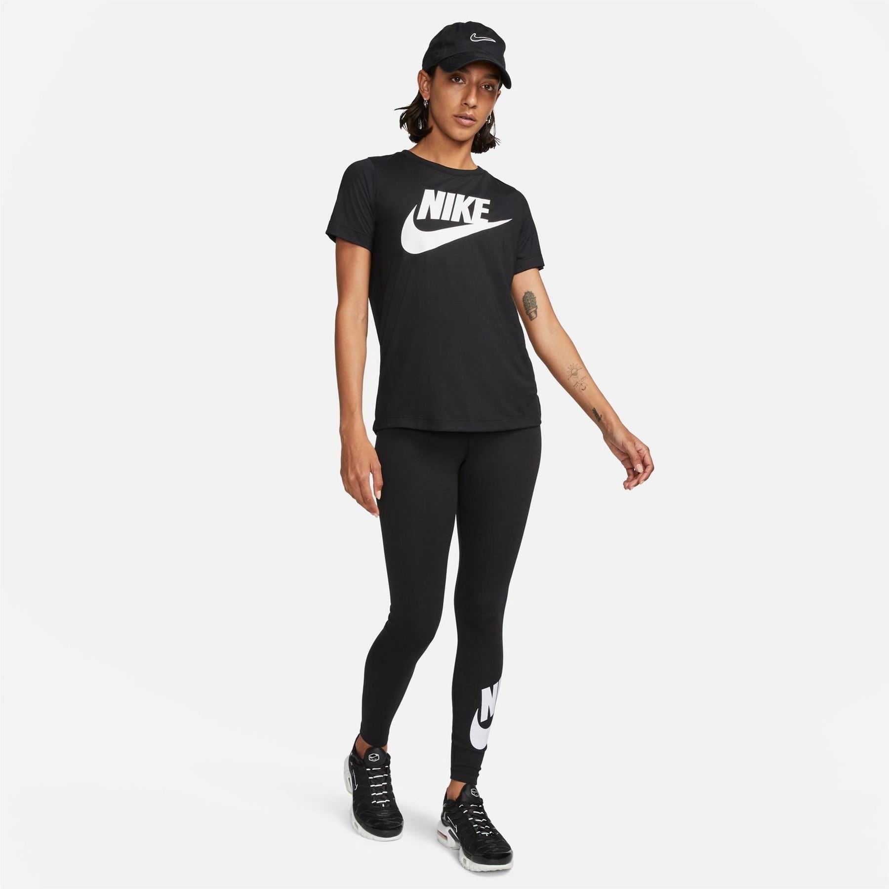 Nike Womens Sportswear Essential Mid Rise Swoosh Leggings
