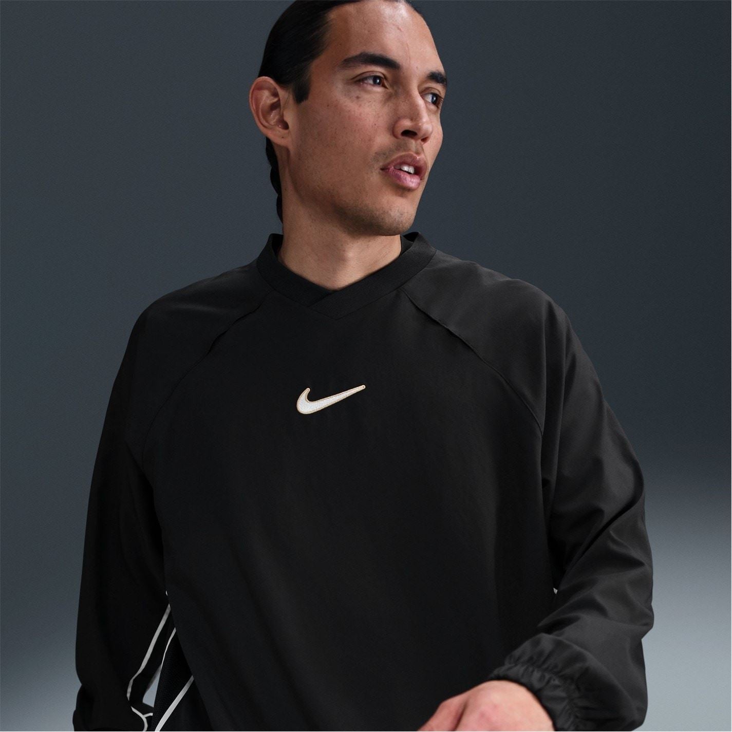 Nike Acad Relaxed Fit Crew Neck Sweatshirt