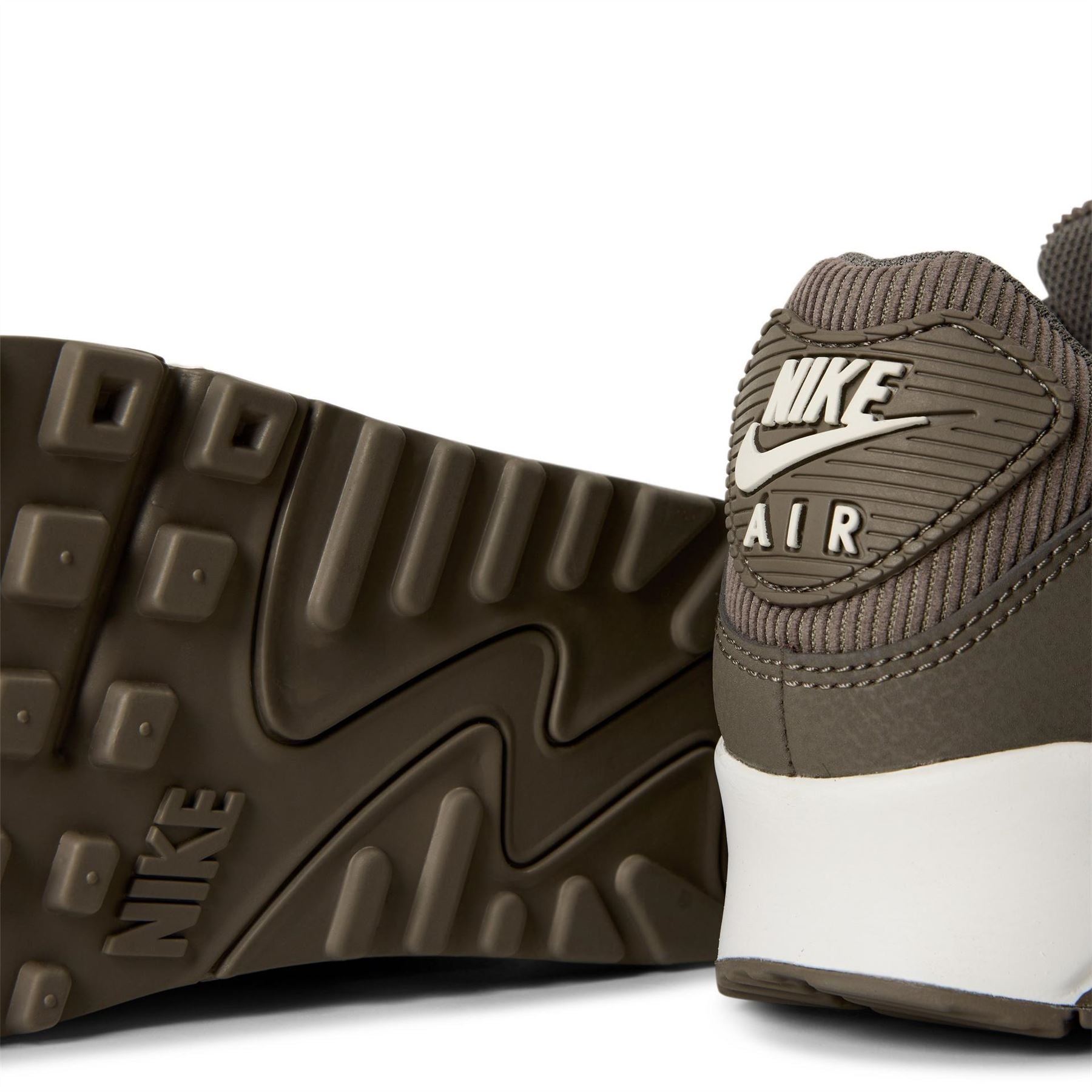 Nike Womens Air Max 90 Trainers