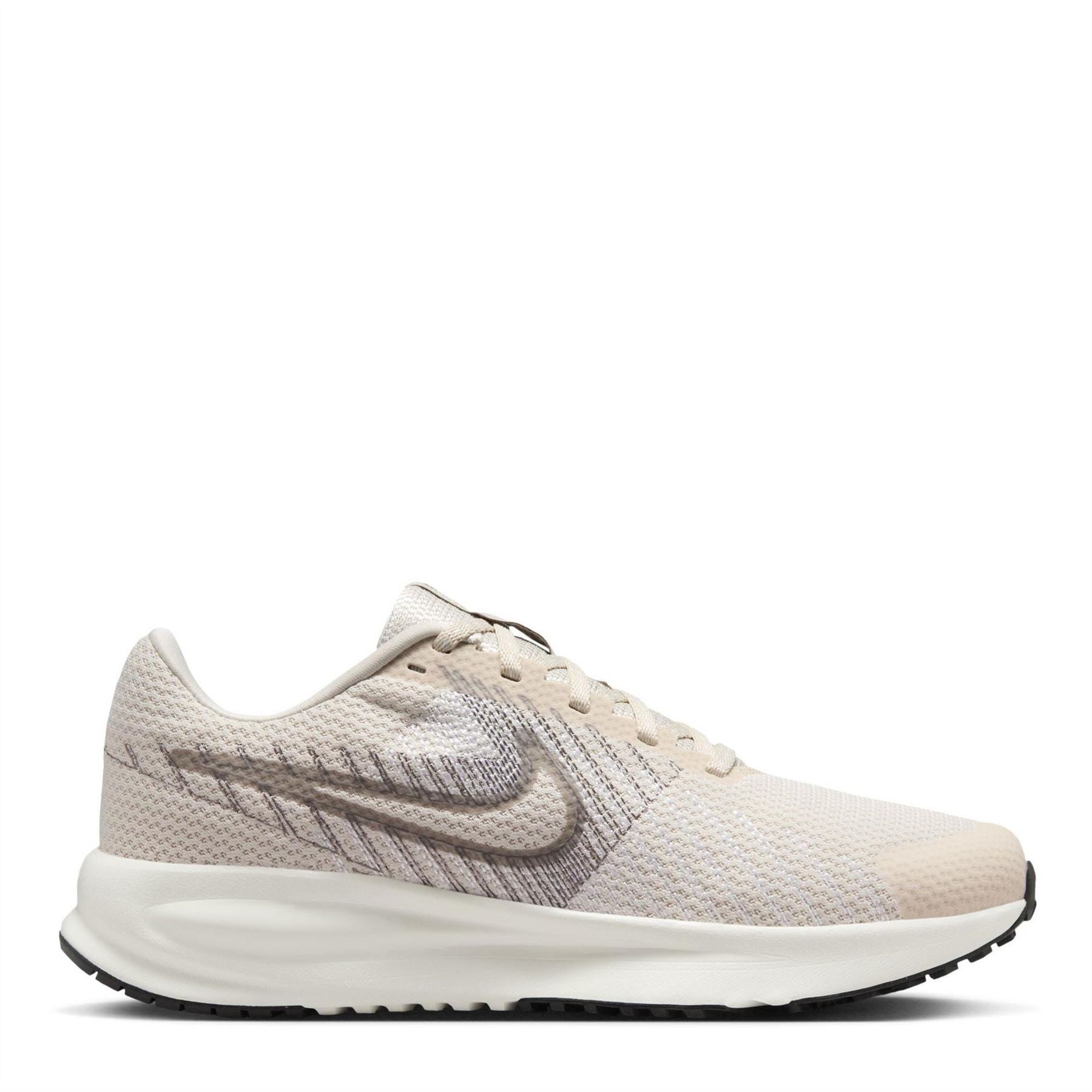 Nike Run Defy Low Top Graphic Print Sneakers