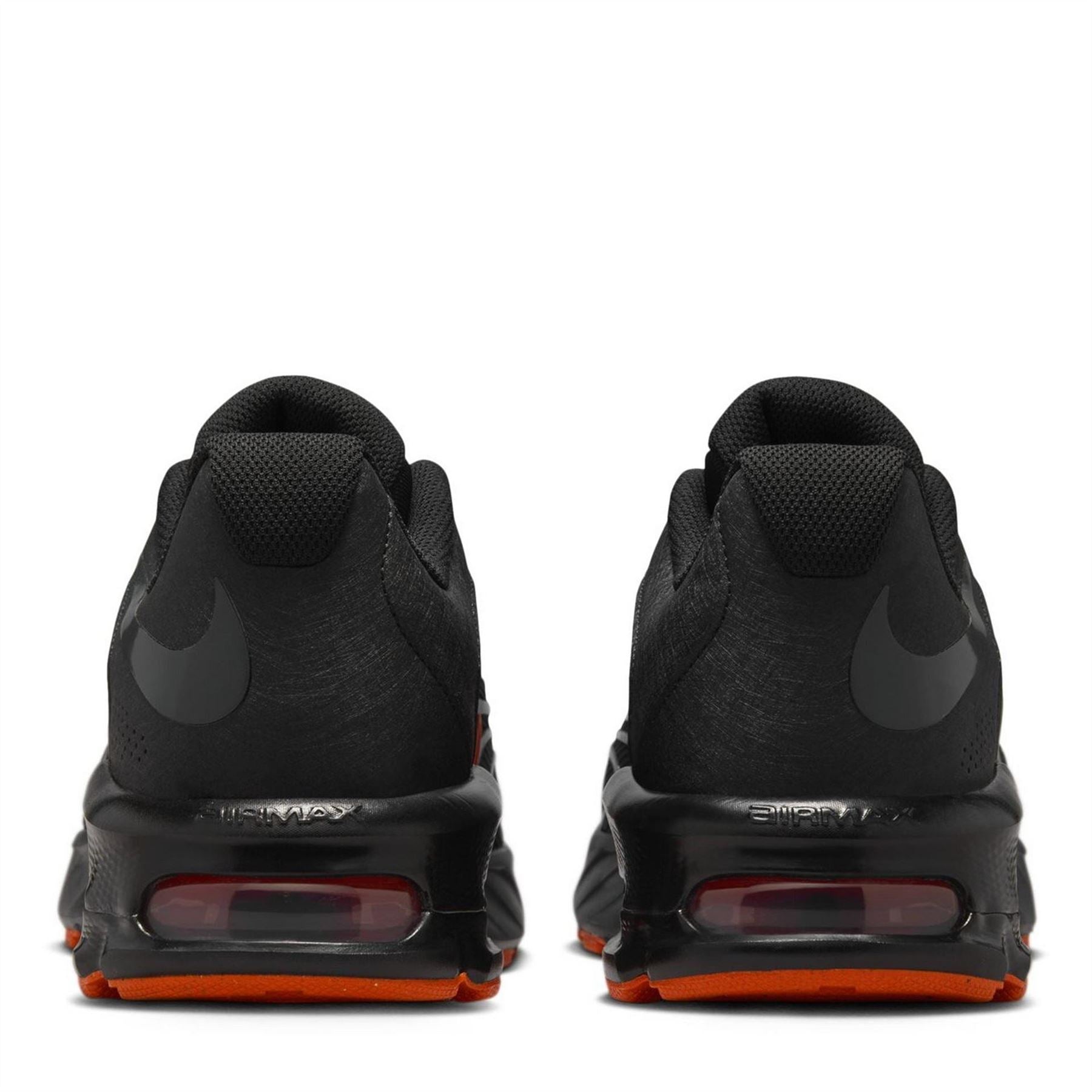 Nike Air Max Low Top Lace-Up Sneakers