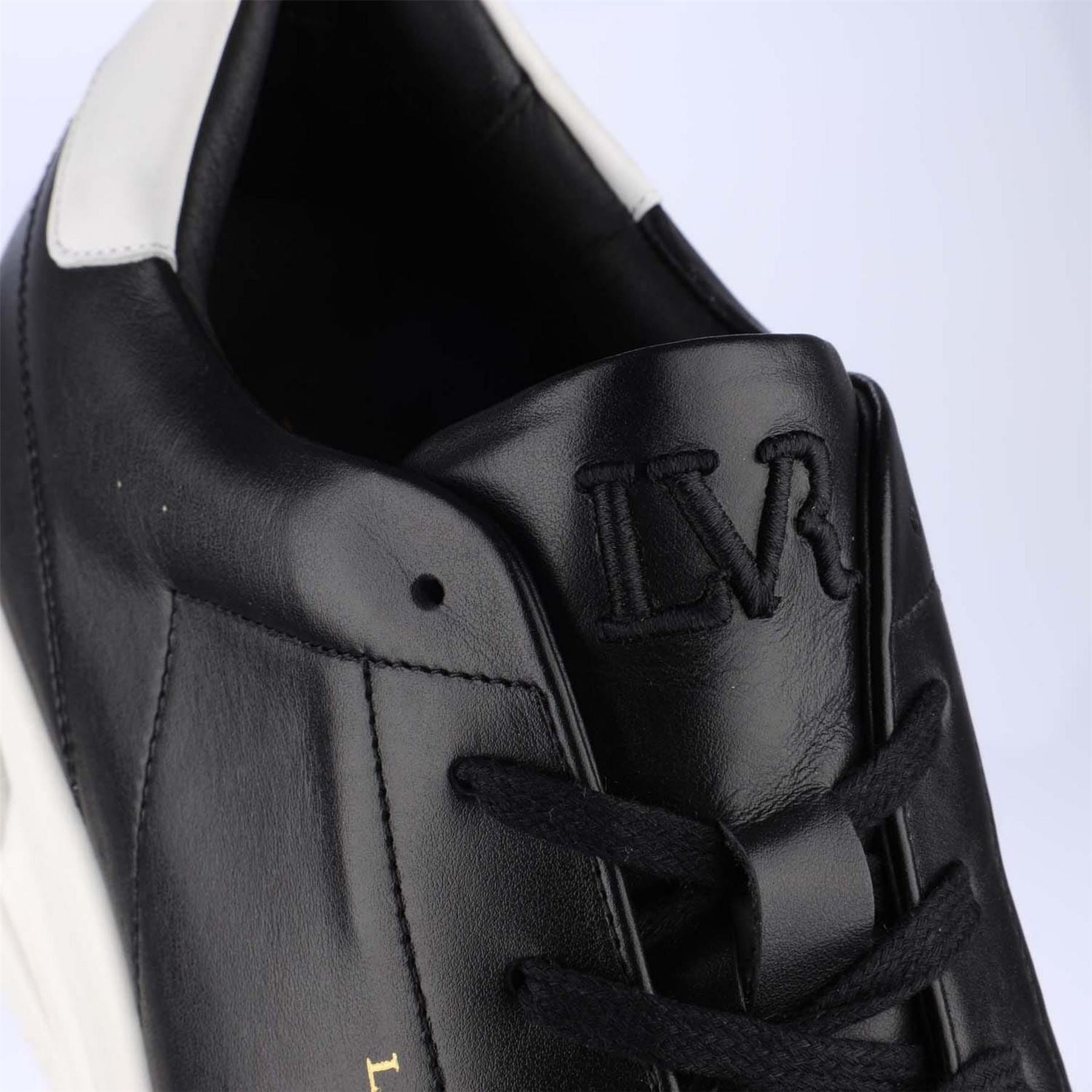 Lavair Trainers