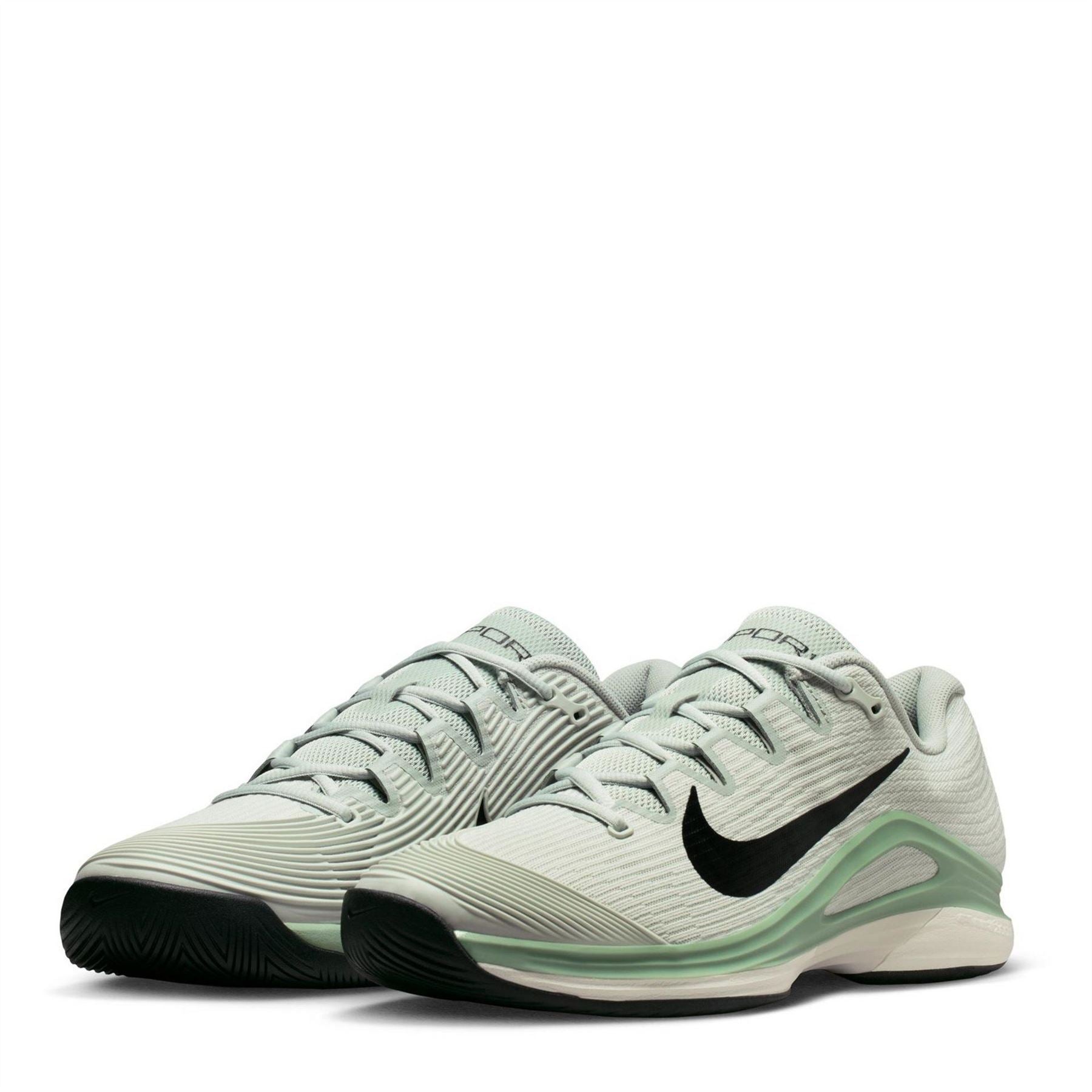 Nike Vapor Low Top Ribbed Flat Heel Sneakers