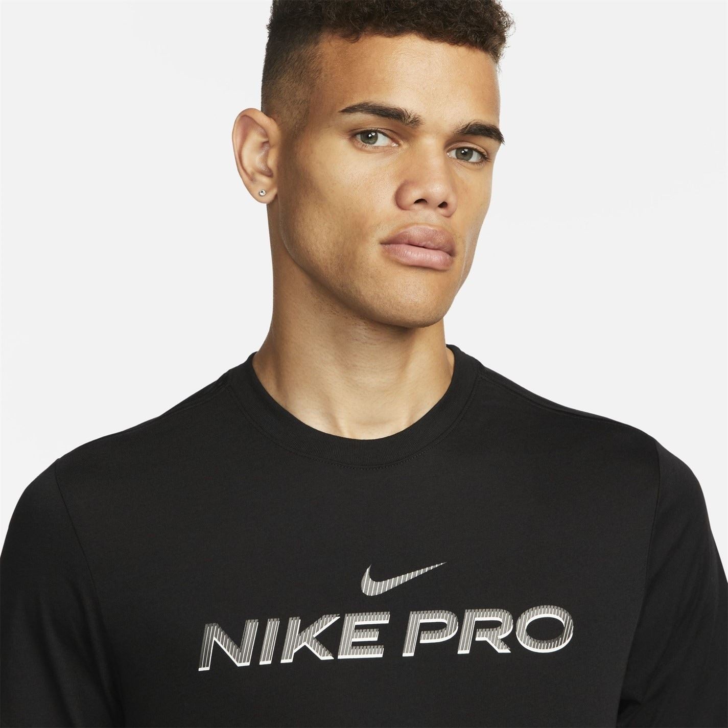 Nike Regular Fit Crew Neck Short Sleeve T-Shirt