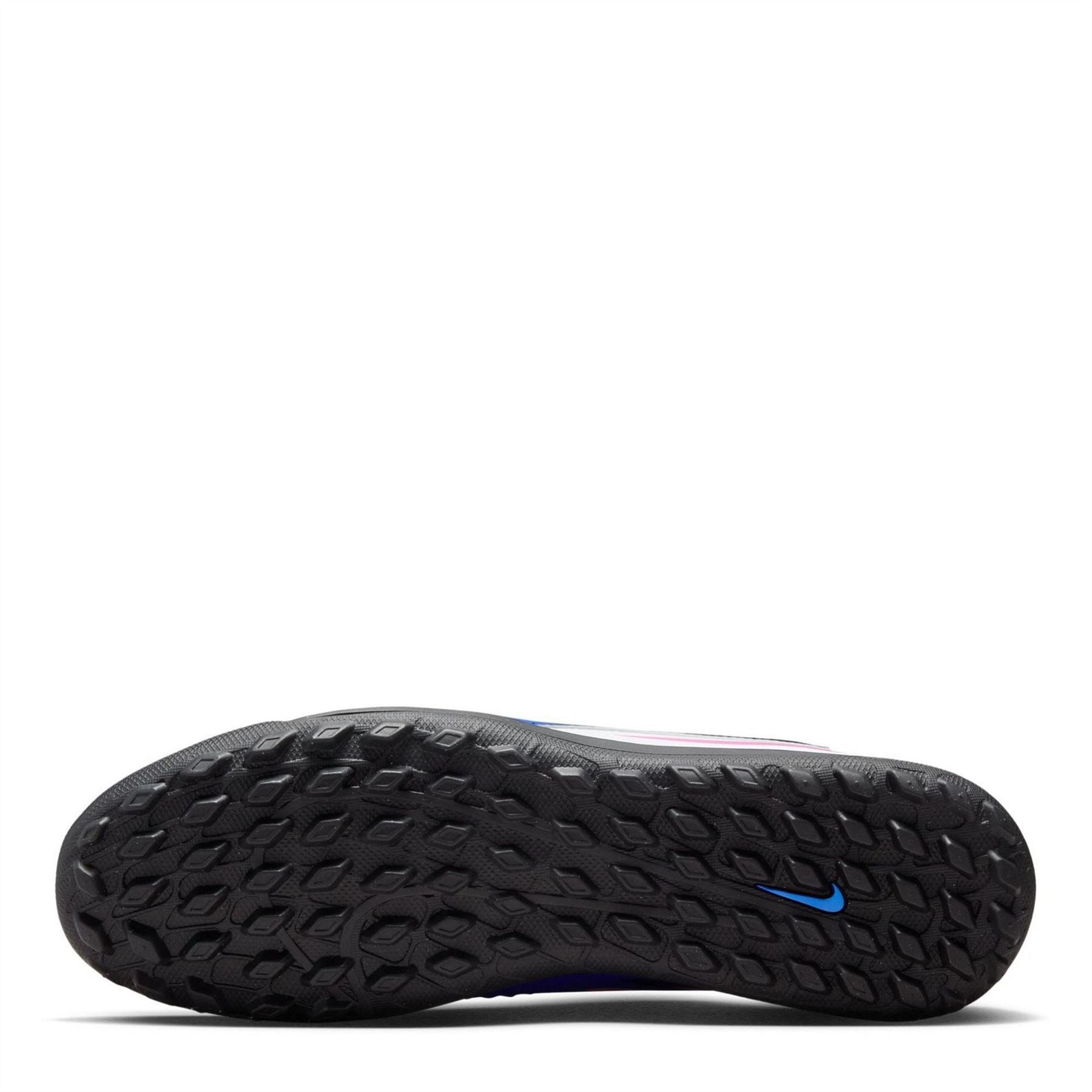 Nike Phantom 6 Low Club Adults Astro Turf Football Boots