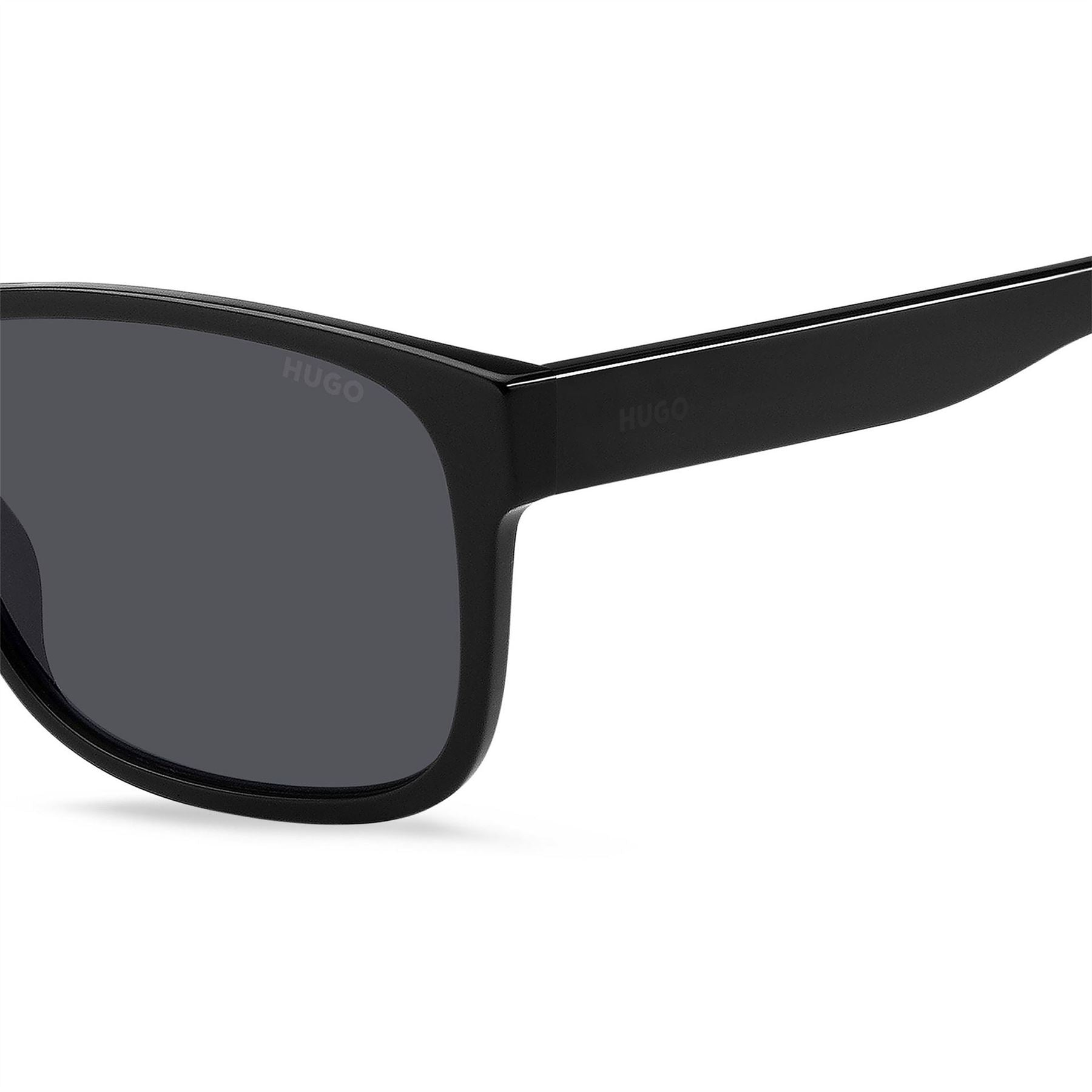 Hugo Round Sunglasses