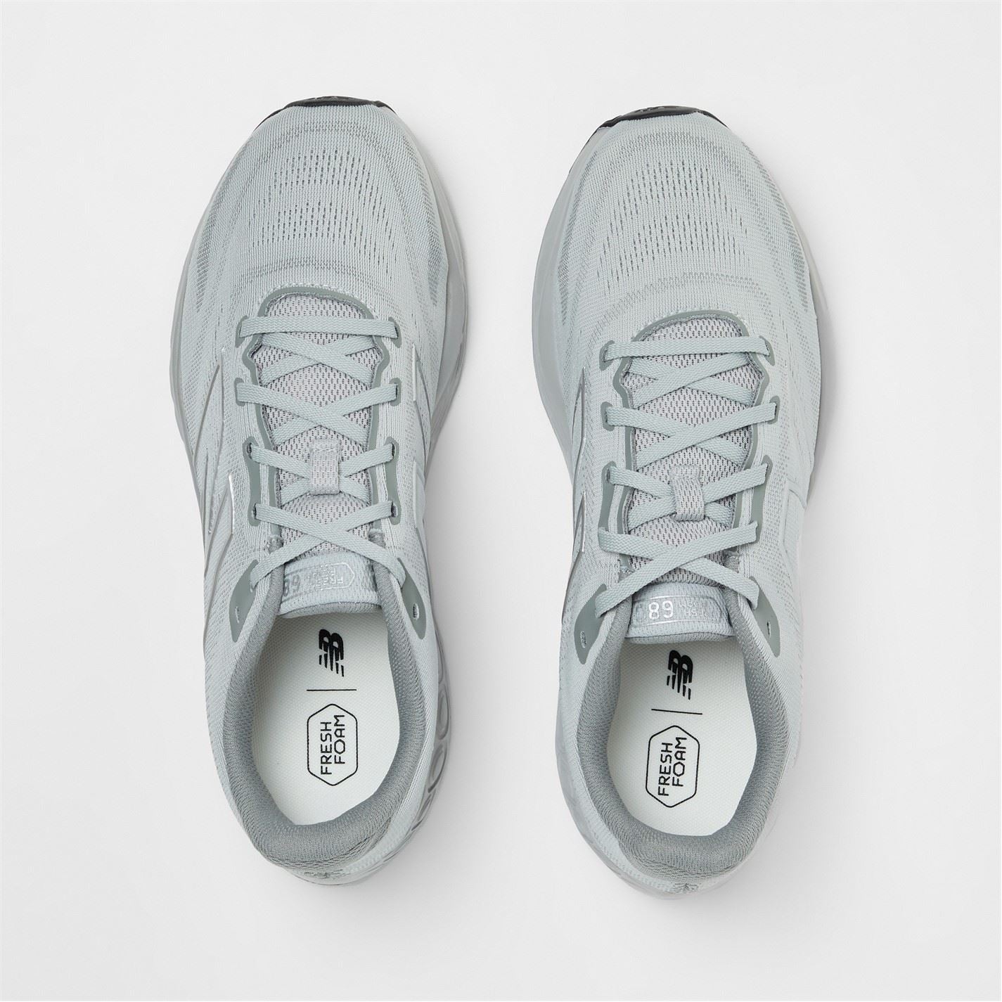 New Balance Mens Fresh Foam 680 V8 Running Shoe