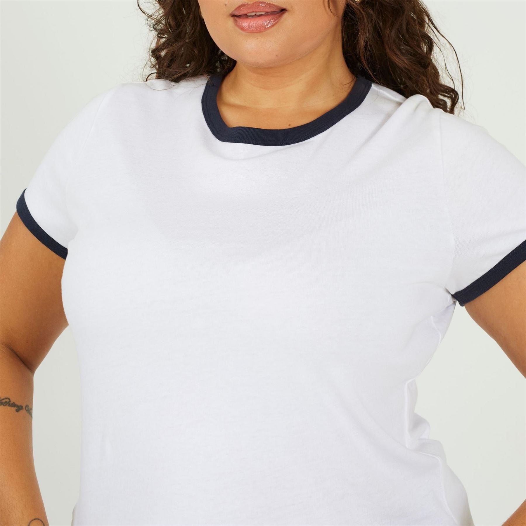 Brave Soul Plus Size Short Sleeve T Shit With Contrast Neck And Sleeve Rib