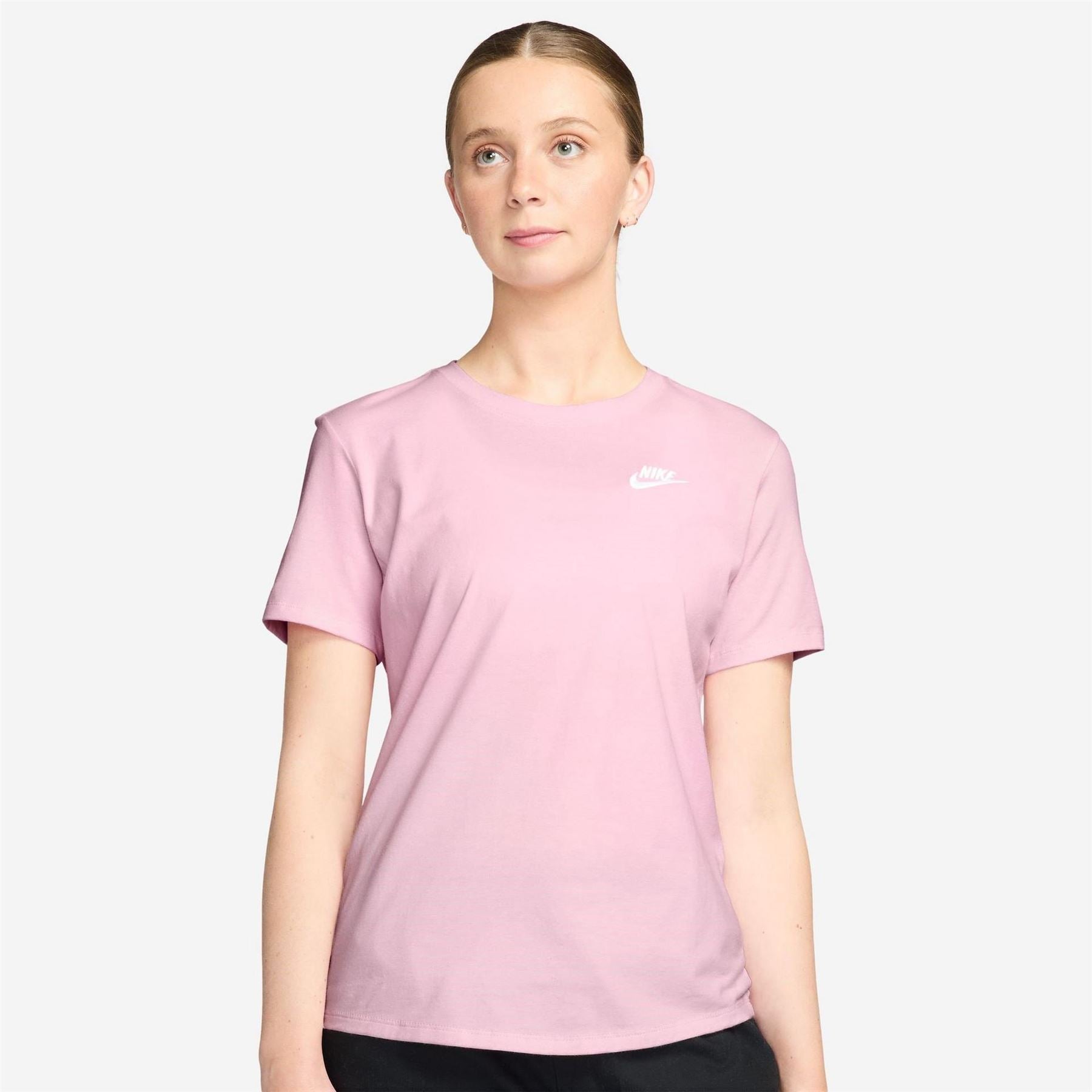 Nike Womens Sportswear Club T-Shirt