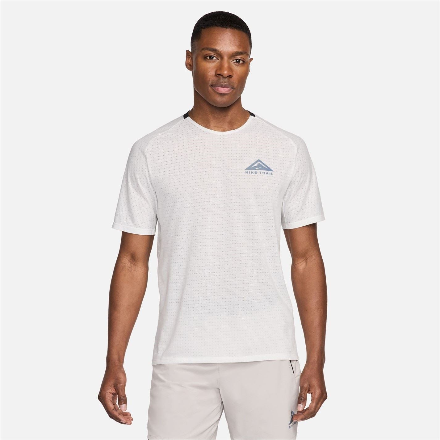 Nike Solar Crew Neck Regular Fit T-Shirt