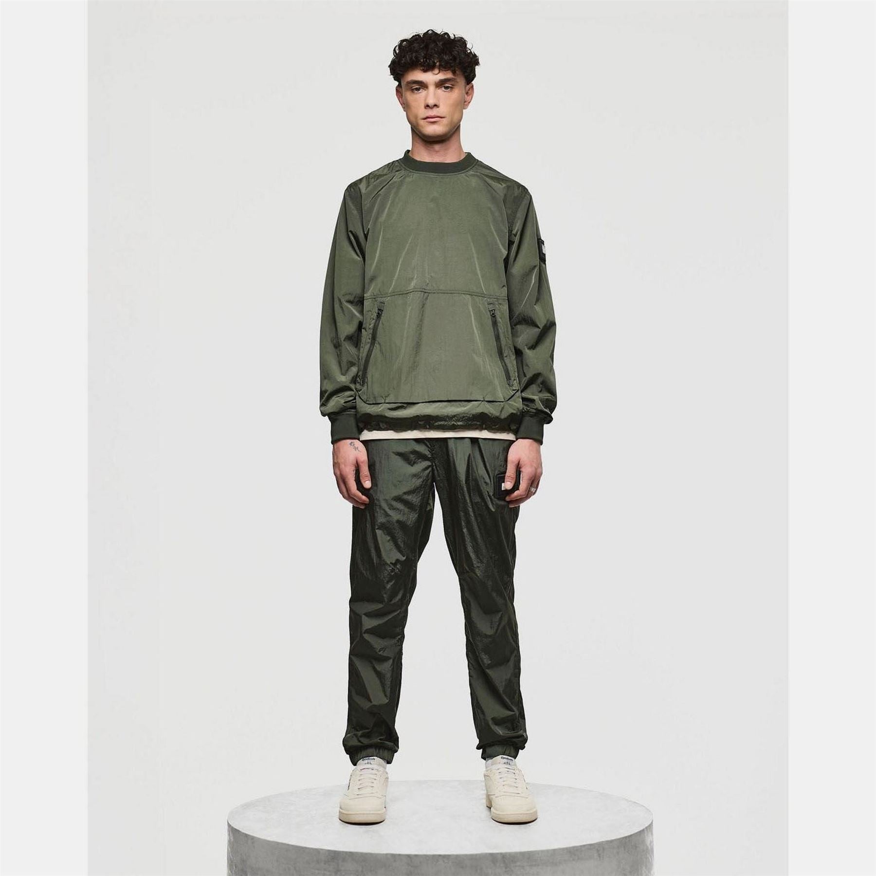 Weekend Offender Kramer Overtop Crew Sweat