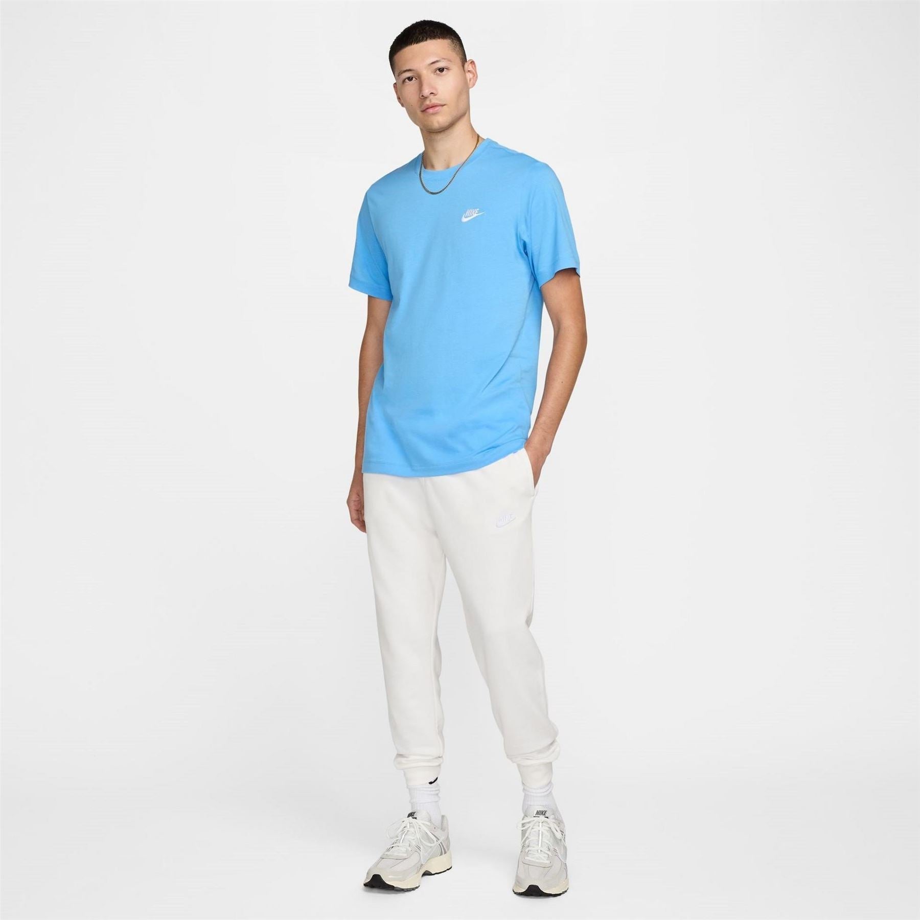 Nike Mens Sportswear Club T-Shirt