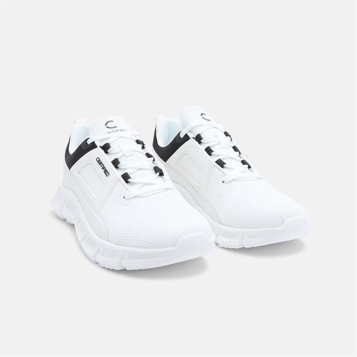 Certified CT 927 Lace-Up Low Top Sneakers