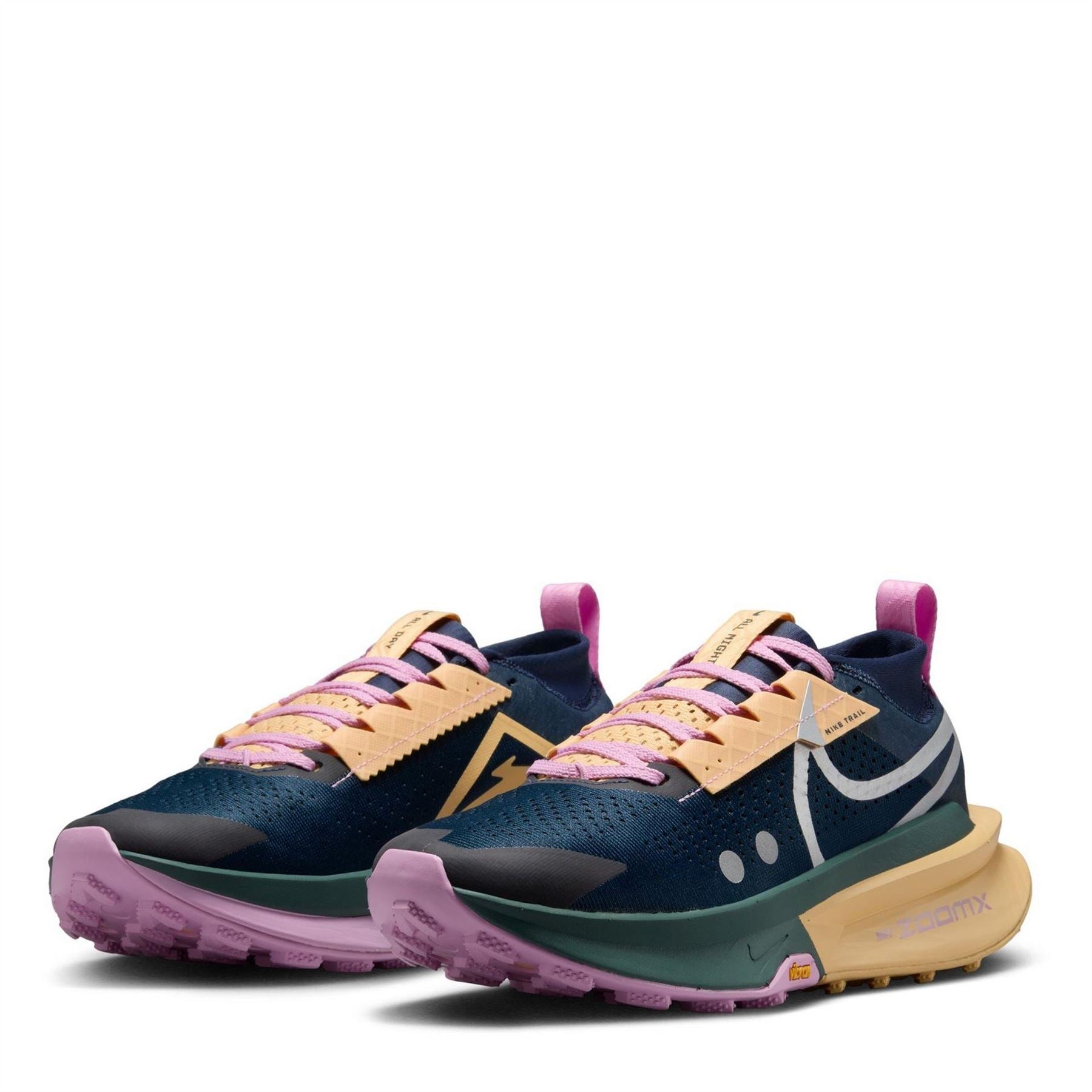 Nike Womens Zegama Trail 2 Trail Running Shoes