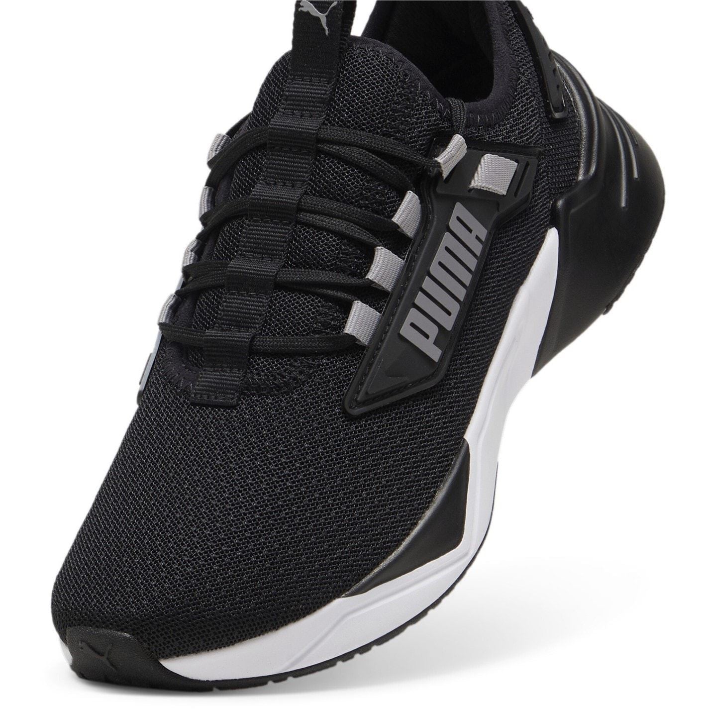 Puma Retaliate 3 Low Top Sneakers