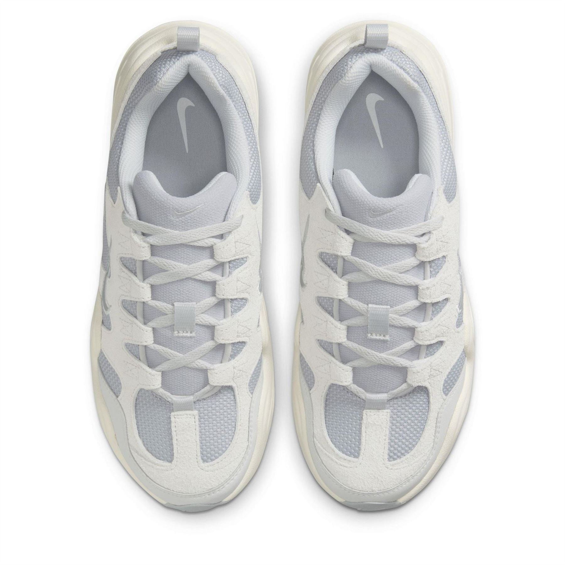Nike Tech Hera Low Top Sneakers