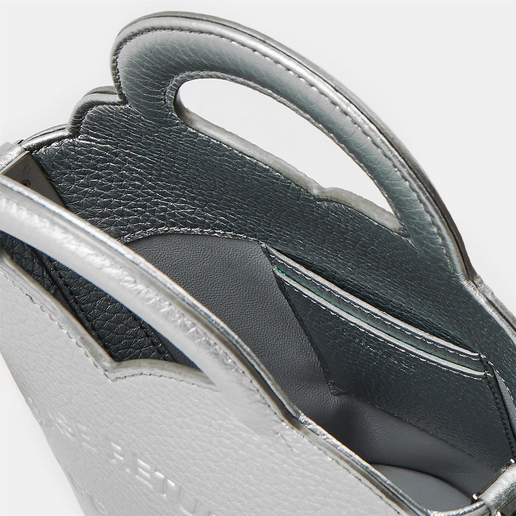 Tiffany  Crossbodyody Bag, Silver Design