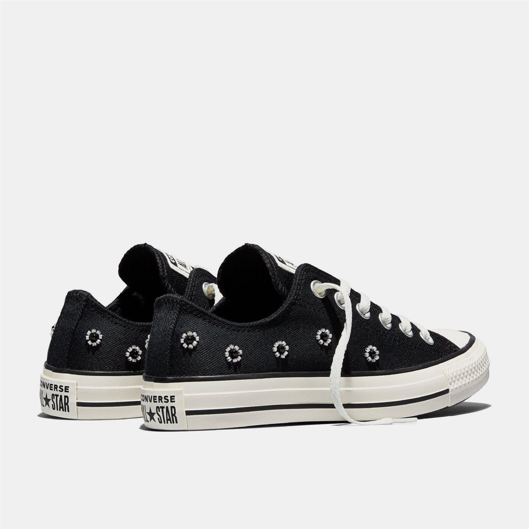 Converse Chuck Taylor All Star Bea Low Top Trainers