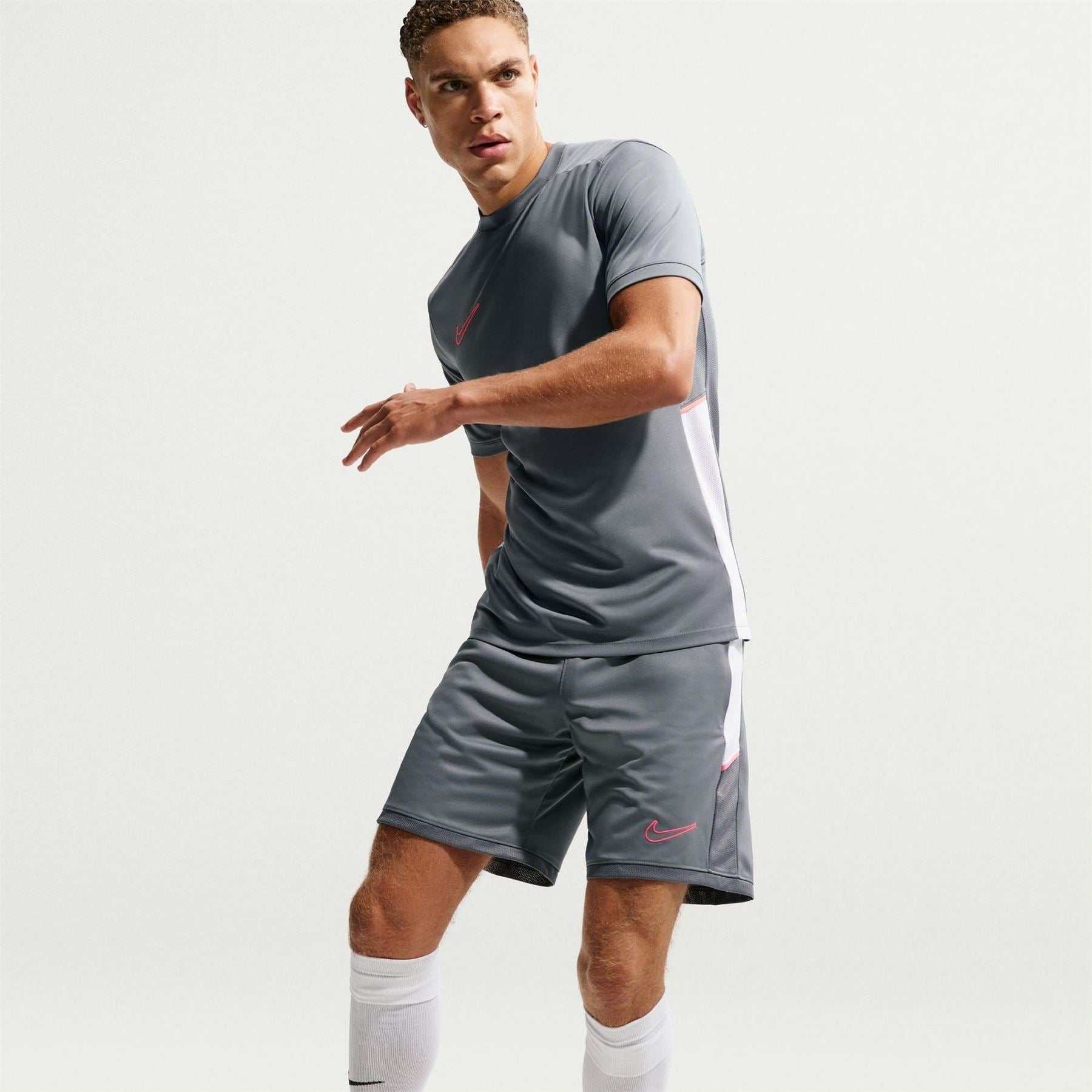 Nike Mens Dri Fit Academy Football Shorts