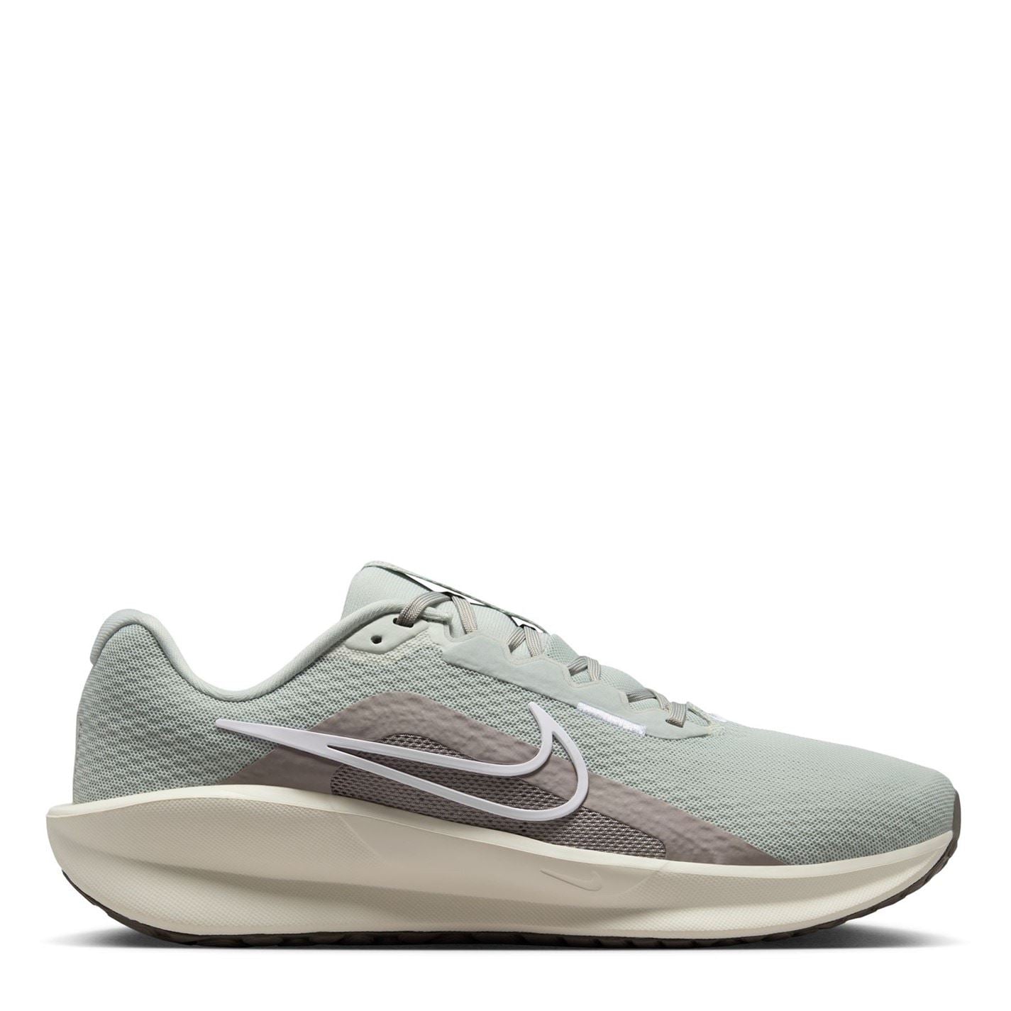 Nike Downshifter 13